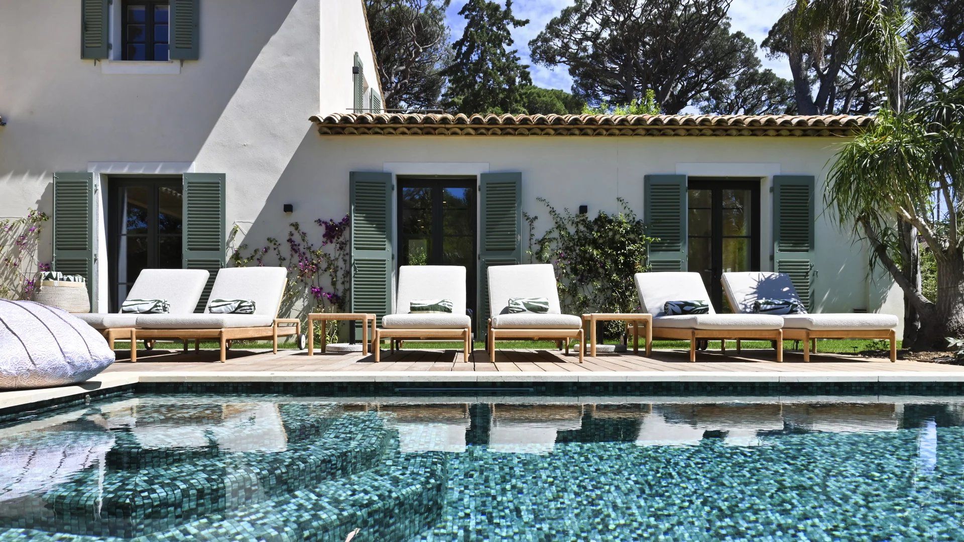 villa 6 Pièces en location saisonnière sur Saint-Tropez (83990) Location saisonnière Villa Saint-Tropez 6 Pièces 249 m²