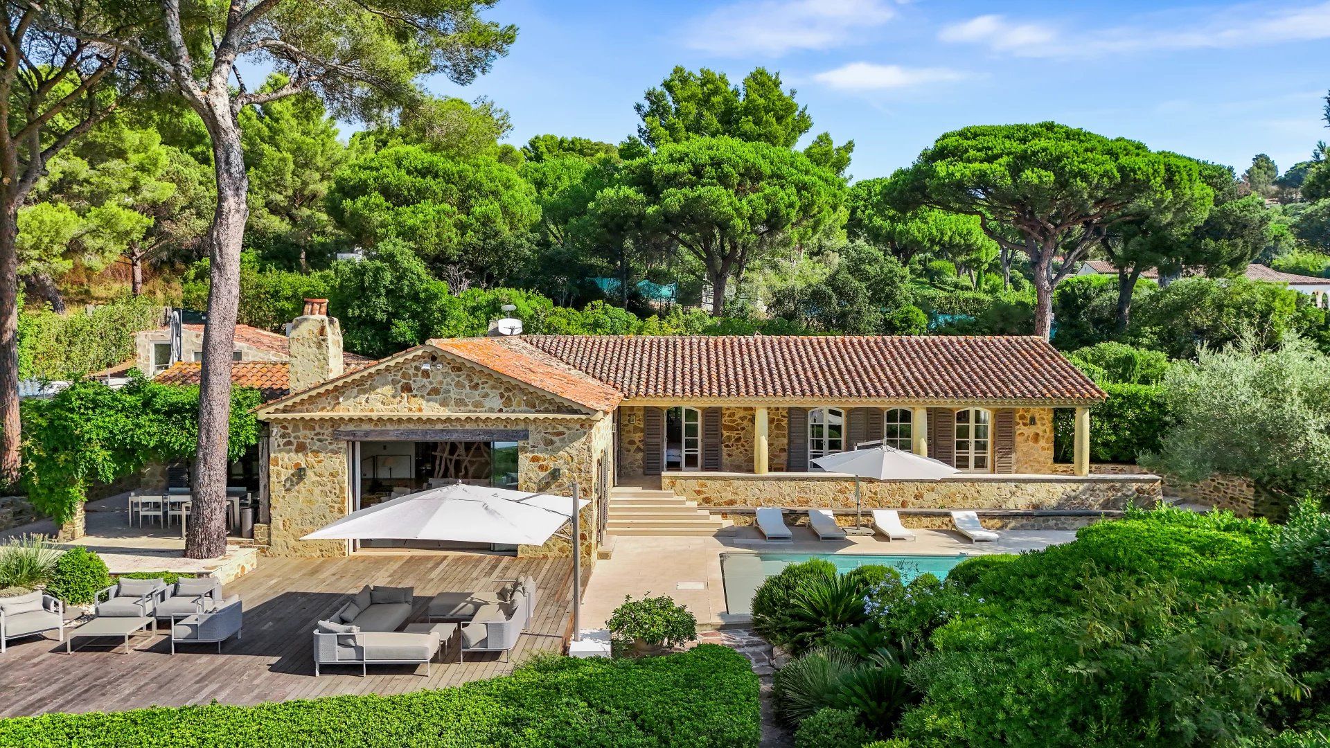 Location saisonnière Villa Ramatuelle 7 Pièces 350 m²