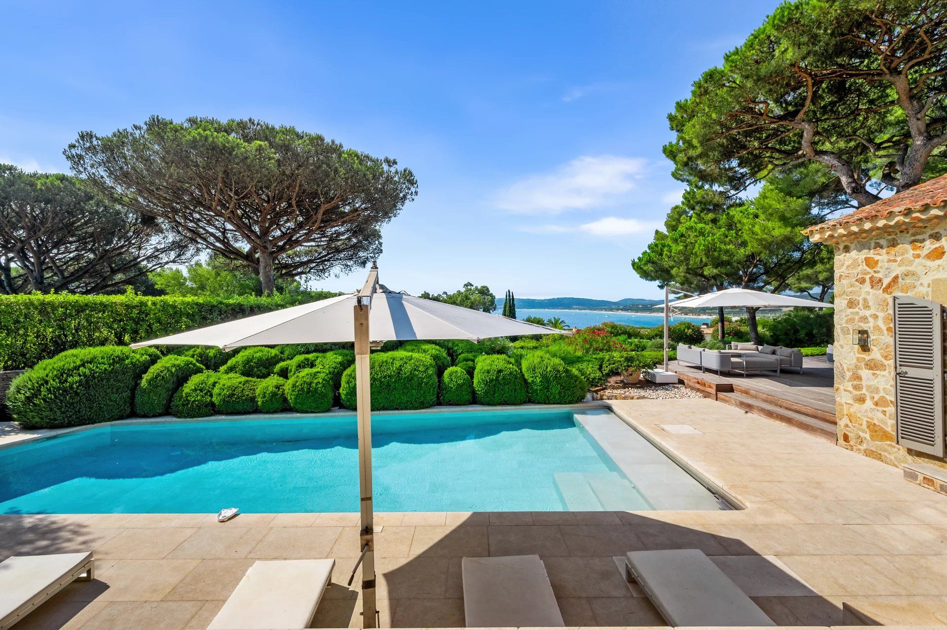 villa 7 Rooms for seasonal rent on Ramatuelle (83350)