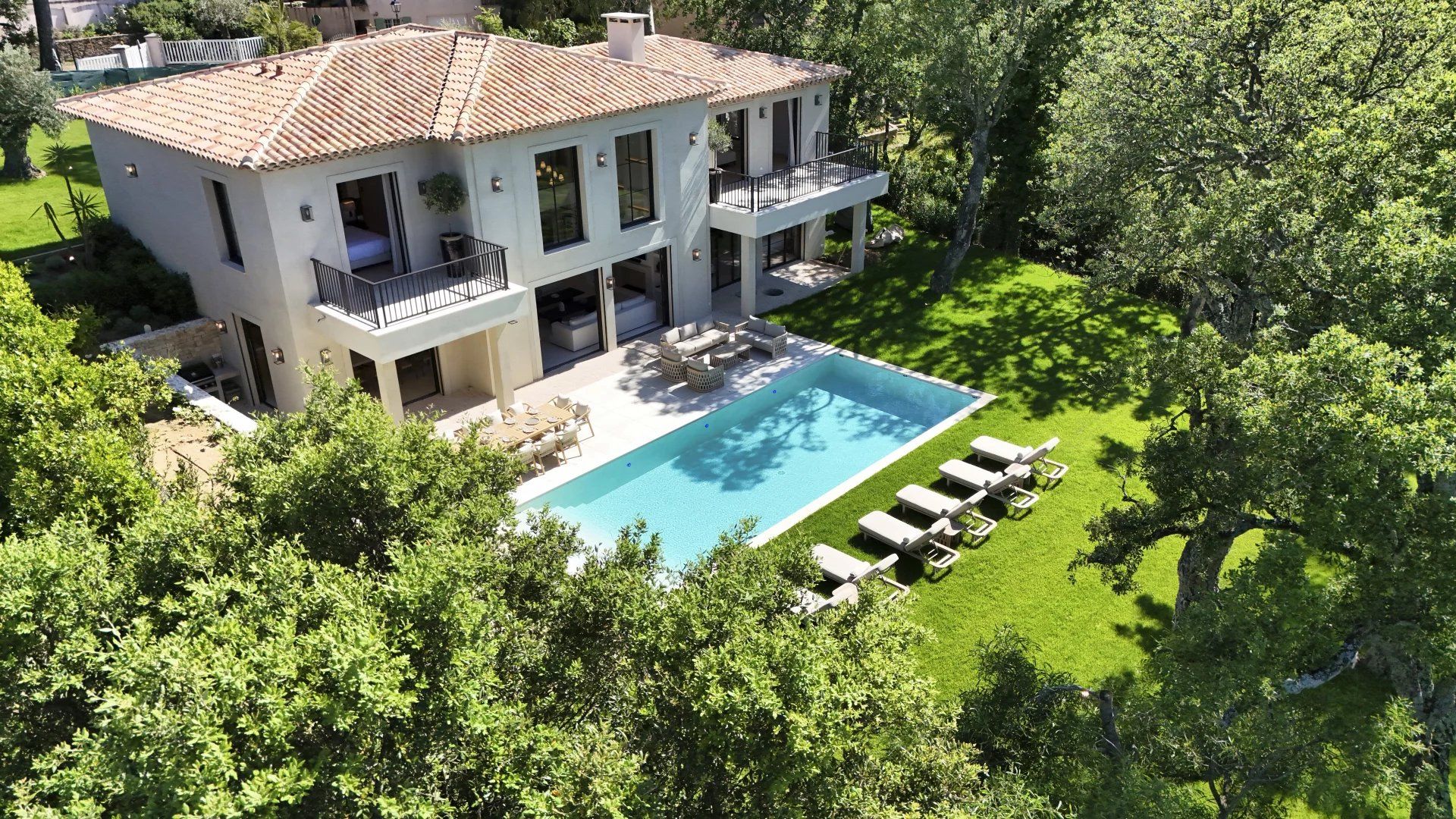 villa 7 Pièces en location saisonnière sur Gassin (83580)