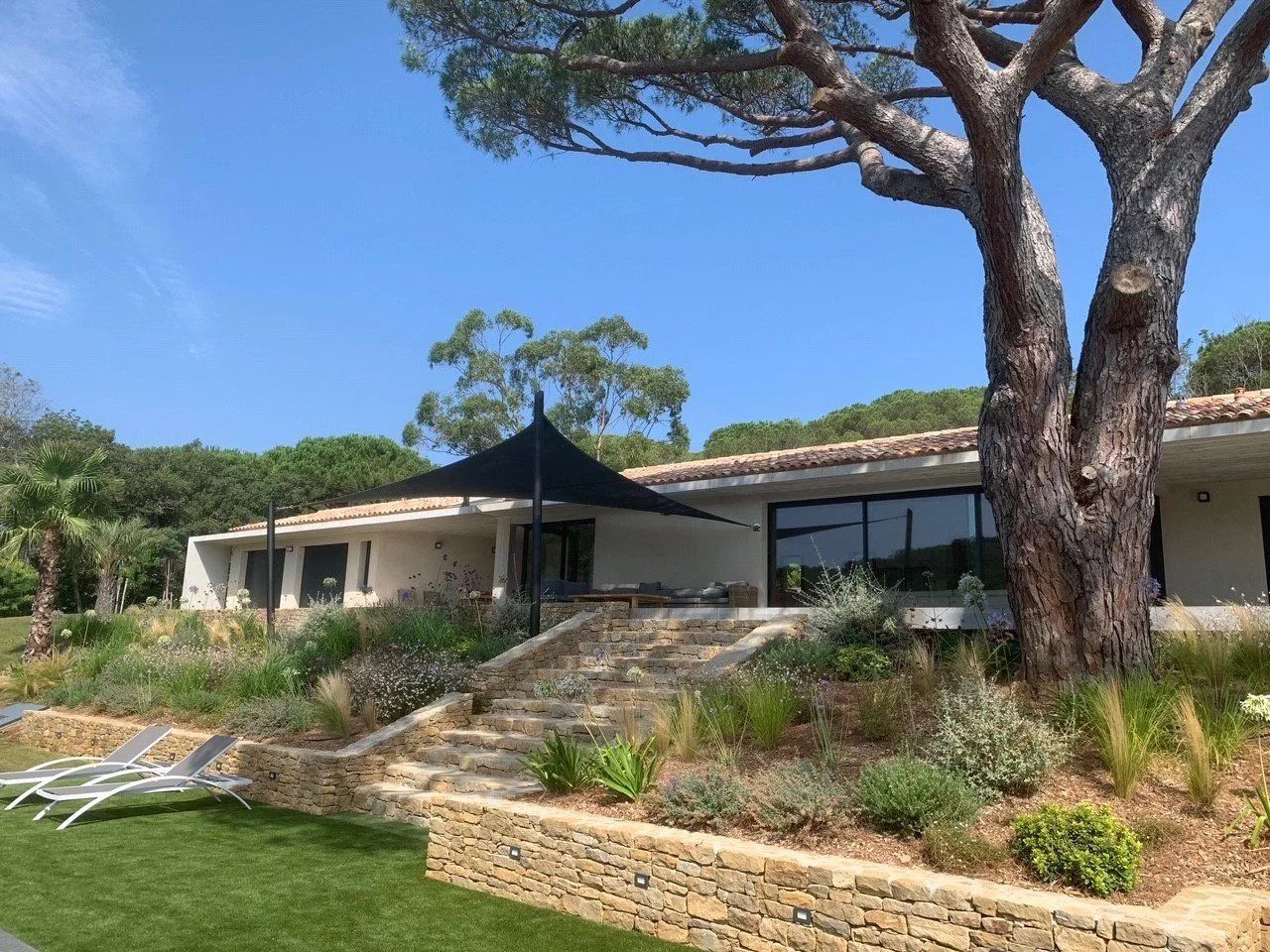 villa 6 Rooms for seasonal rent on Ramatuelle (83350)