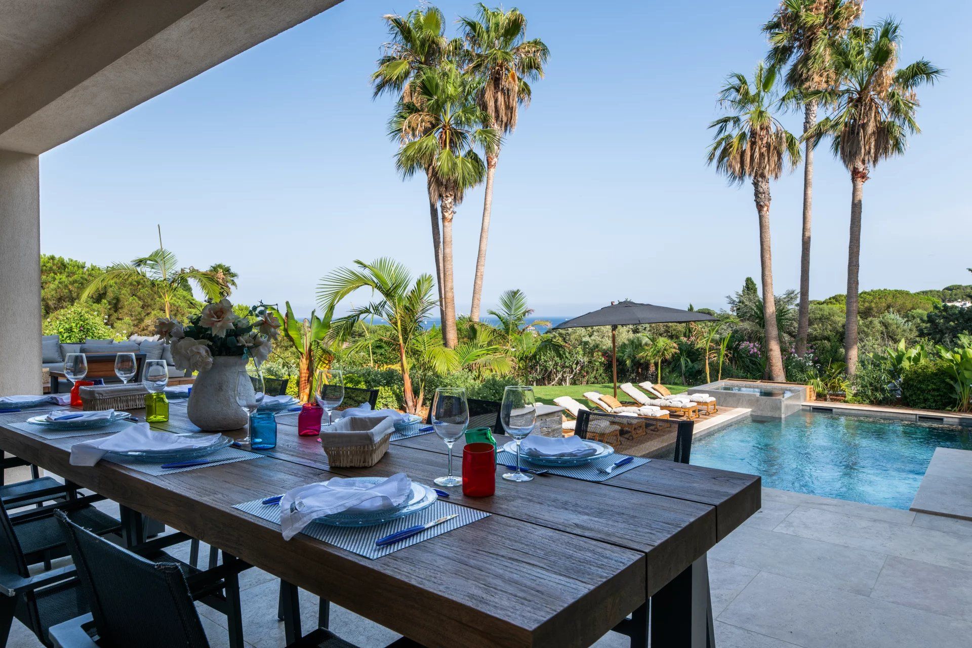 villa 6 Rooms for seasonal rent on Ramatuelle (83350)