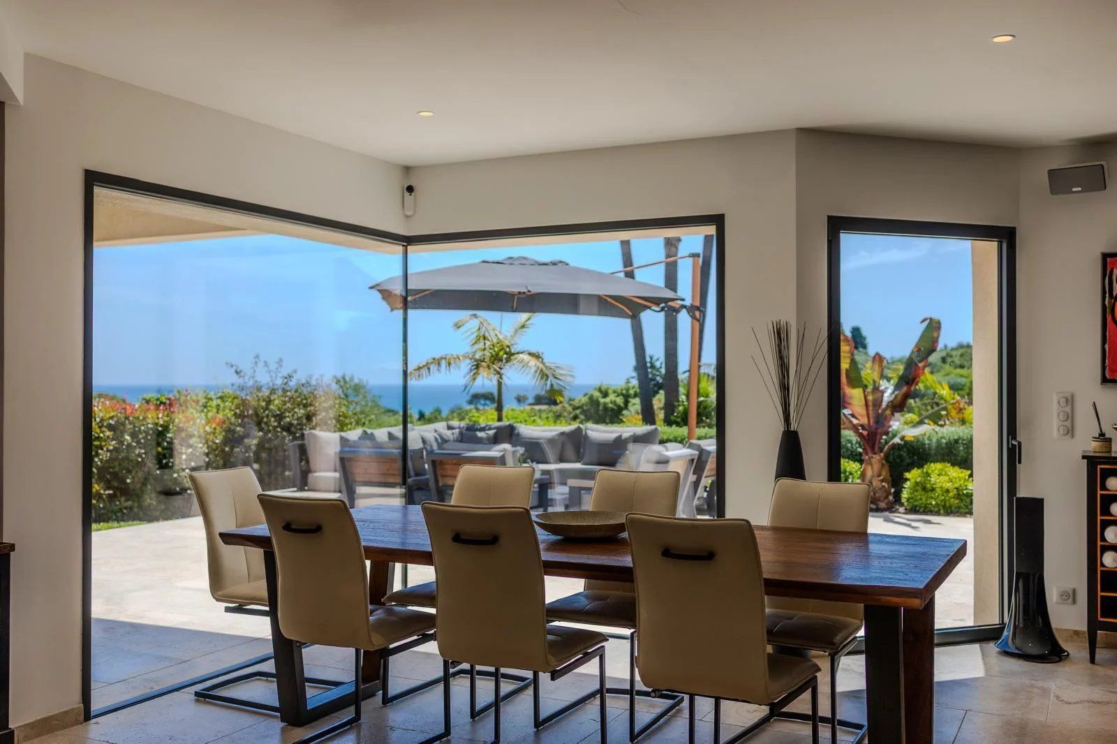 villa 6 Rooms for seasonal rent on Ramatuelle (83350)