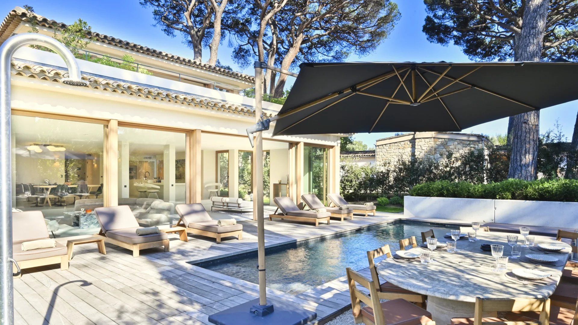 villa 6 Pièces en location saisonnière sur Saint-Tropez (83990) Location saisonnière Villa Saint-Tropez 6 Pièces 352 m²