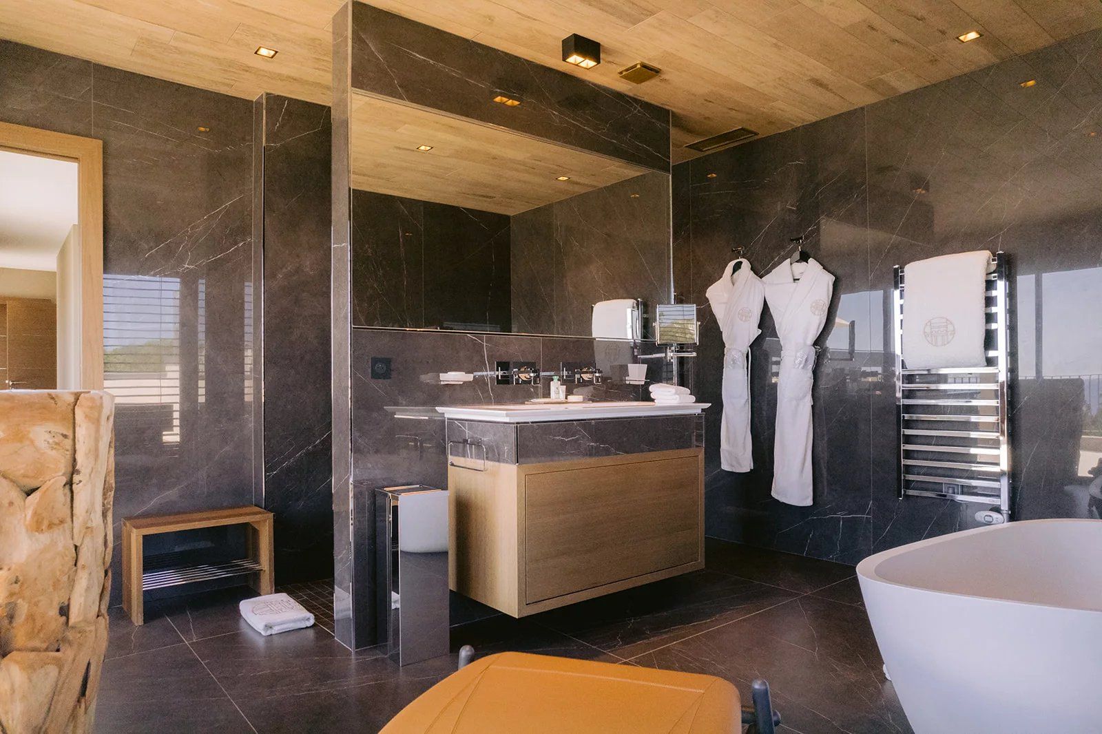 villa 7 Rooms for seasonal rent on La Croix-Valmer (83420)