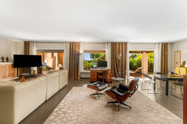 Vente Villa Grimaud 6&nbsp;Pièces 350&nbsp;m²
