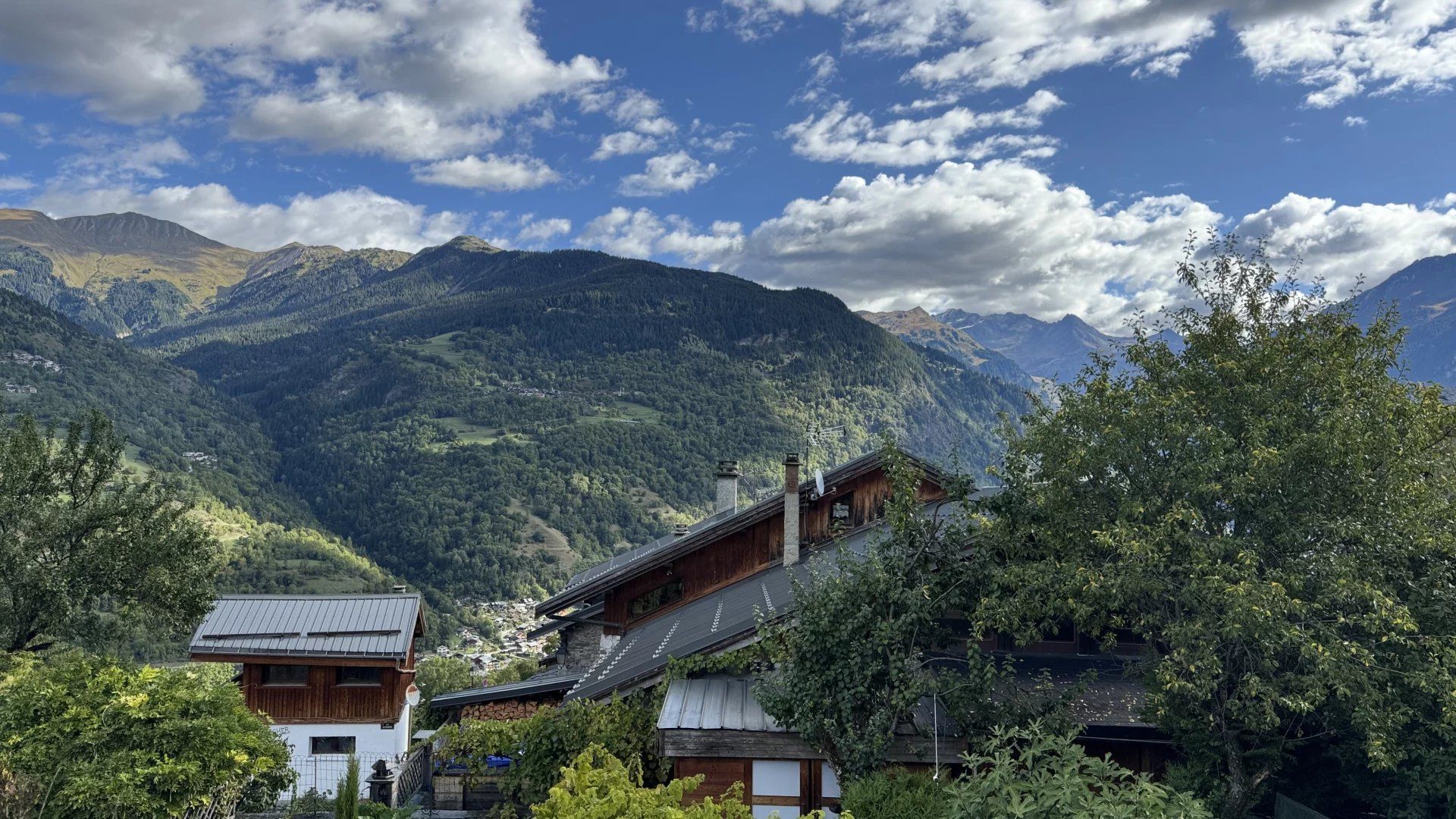 house 4 Rooms for sale on Courchevel (73120)