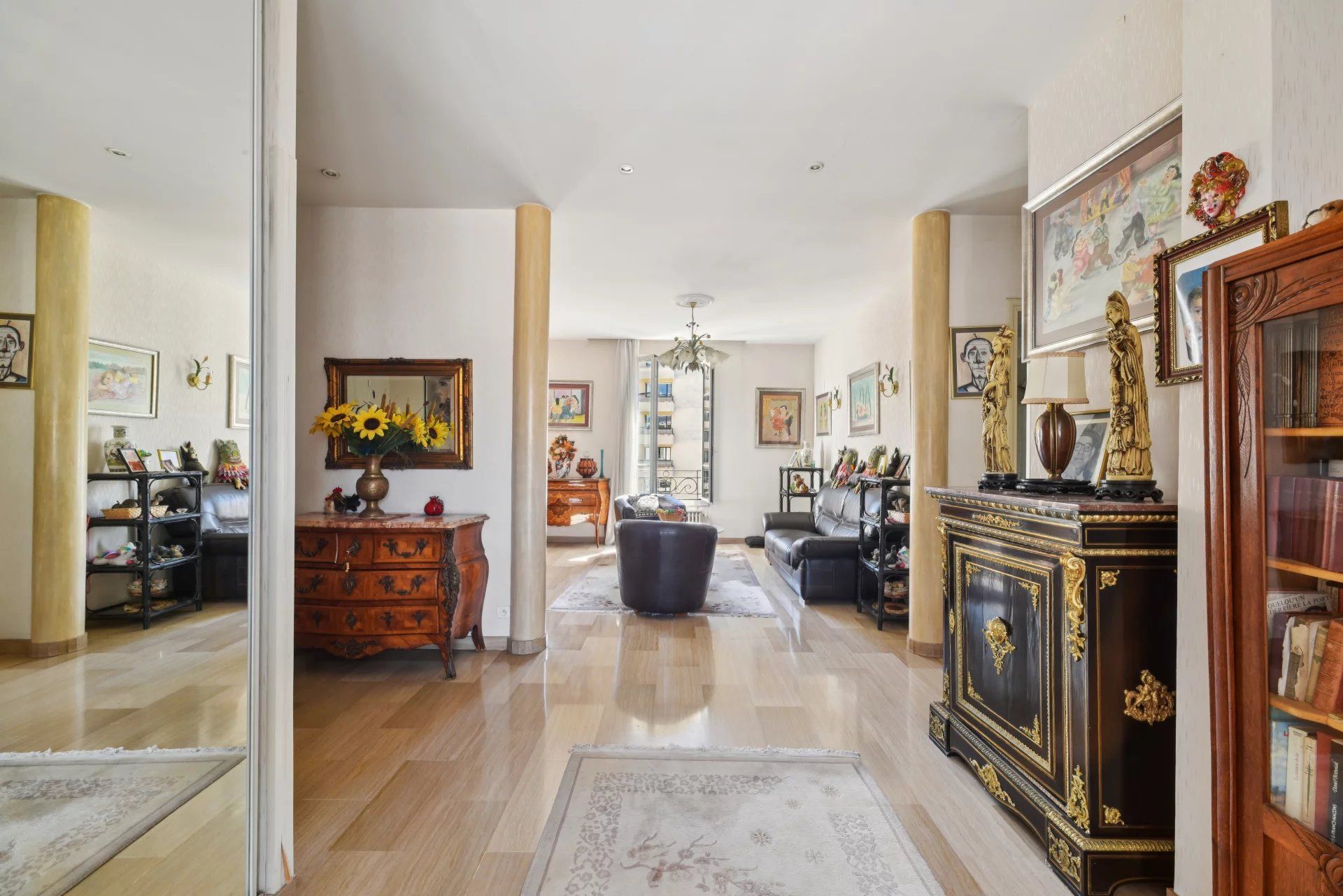 apartment 4 Rooms for sale on Nice (06000)