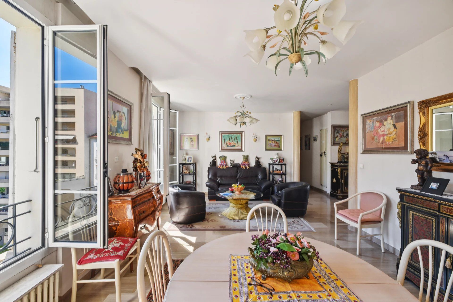 apartment 4 Rooms for sale on Nice (06000)