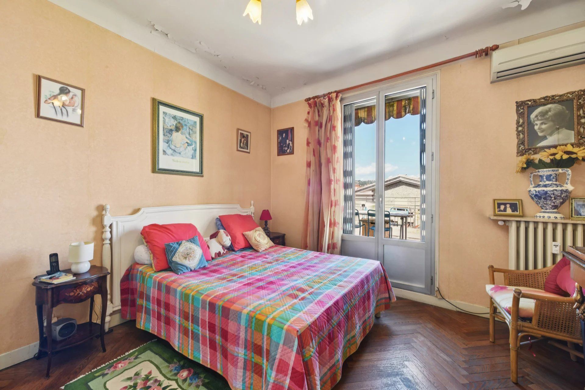 apartment 4 Rooms for sale on Nice (06000)
