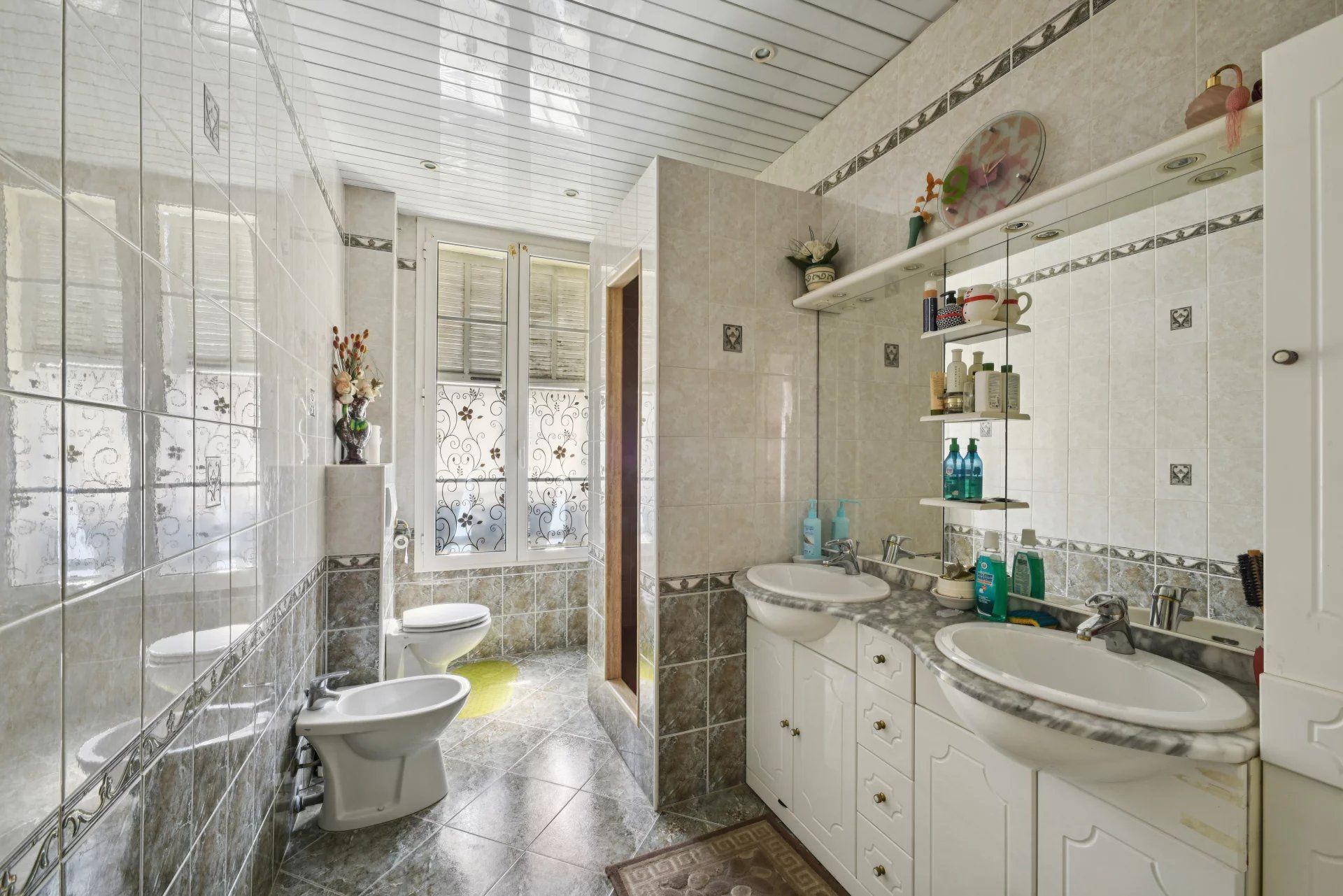 apartment 4 Rooms for sale on Nice (06000)