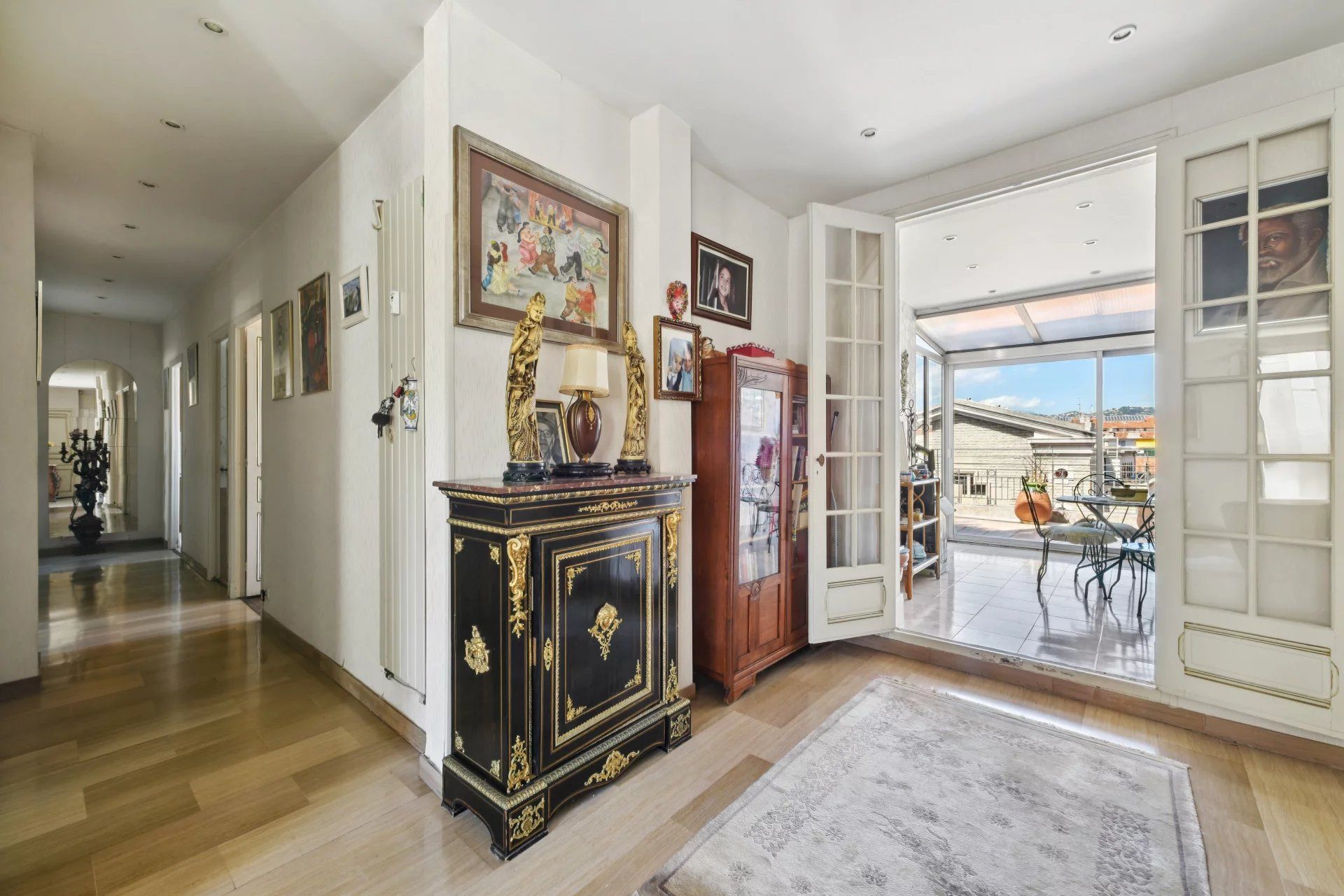 apartment 4 Rooms for sale on Nice (06000)