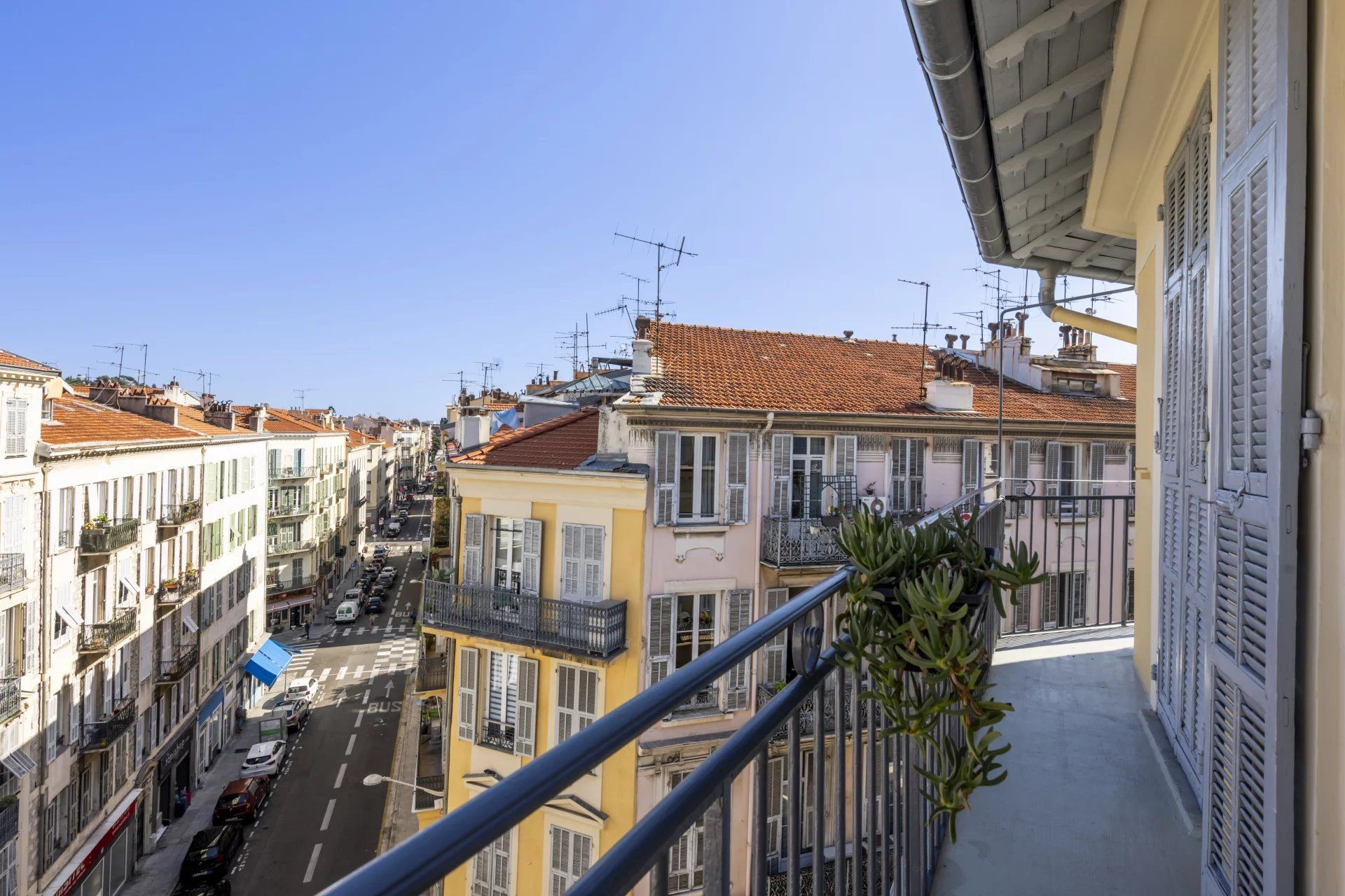 Sale Apartment Nice 6 Rooms 155 m²