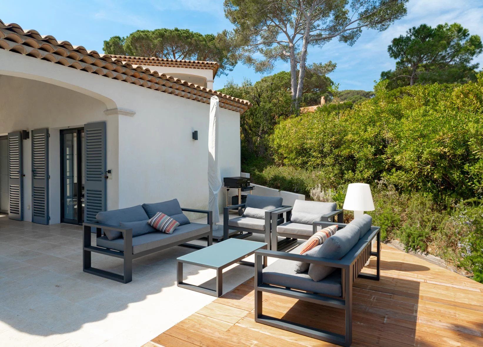 villa 6 Pièces en location saisonnière sur Saint-Tropez (83990)