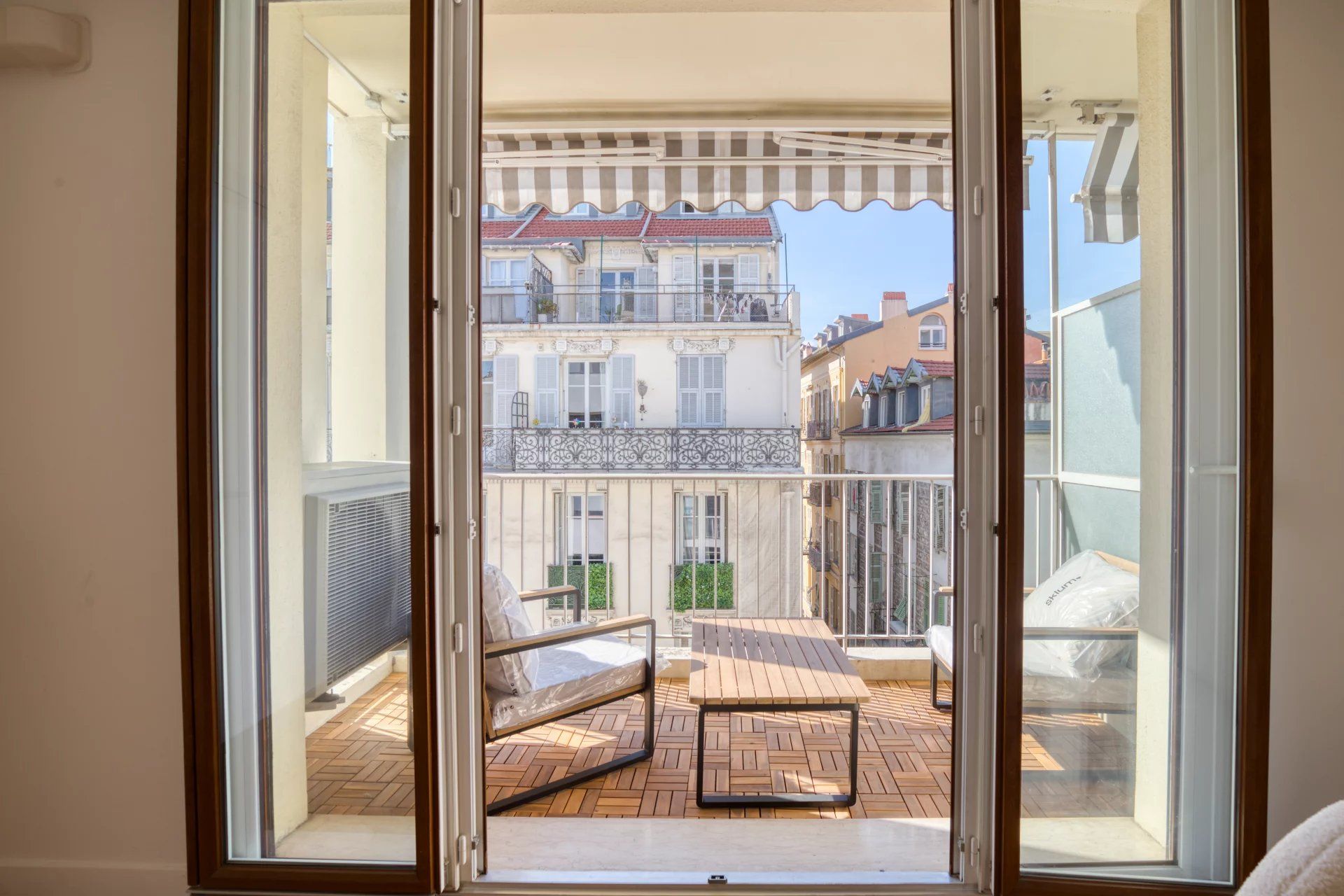 apartment 3 Rooms for sale on Nice (06000)