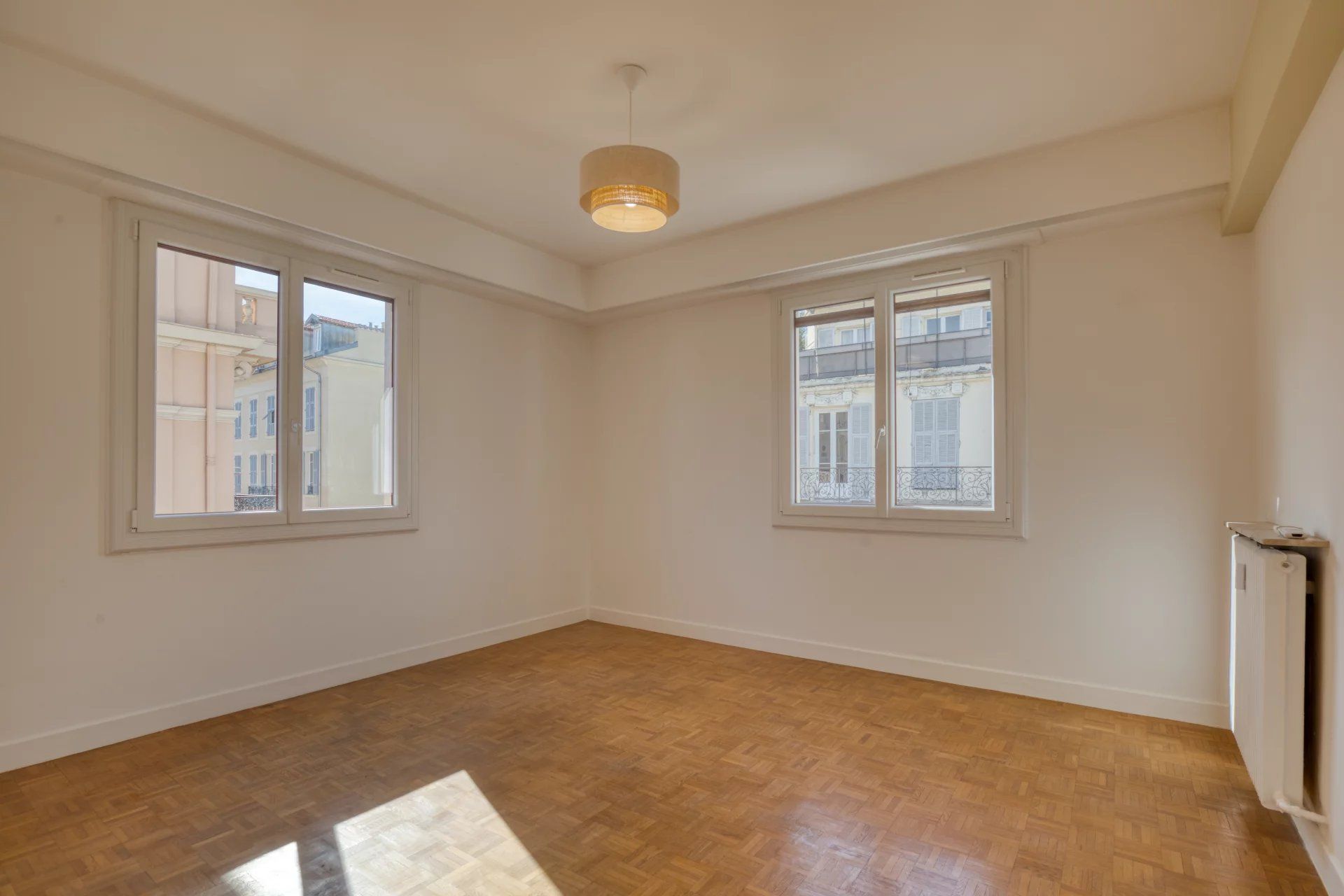 apartment 3 Rooms for sale on Nice (06000)