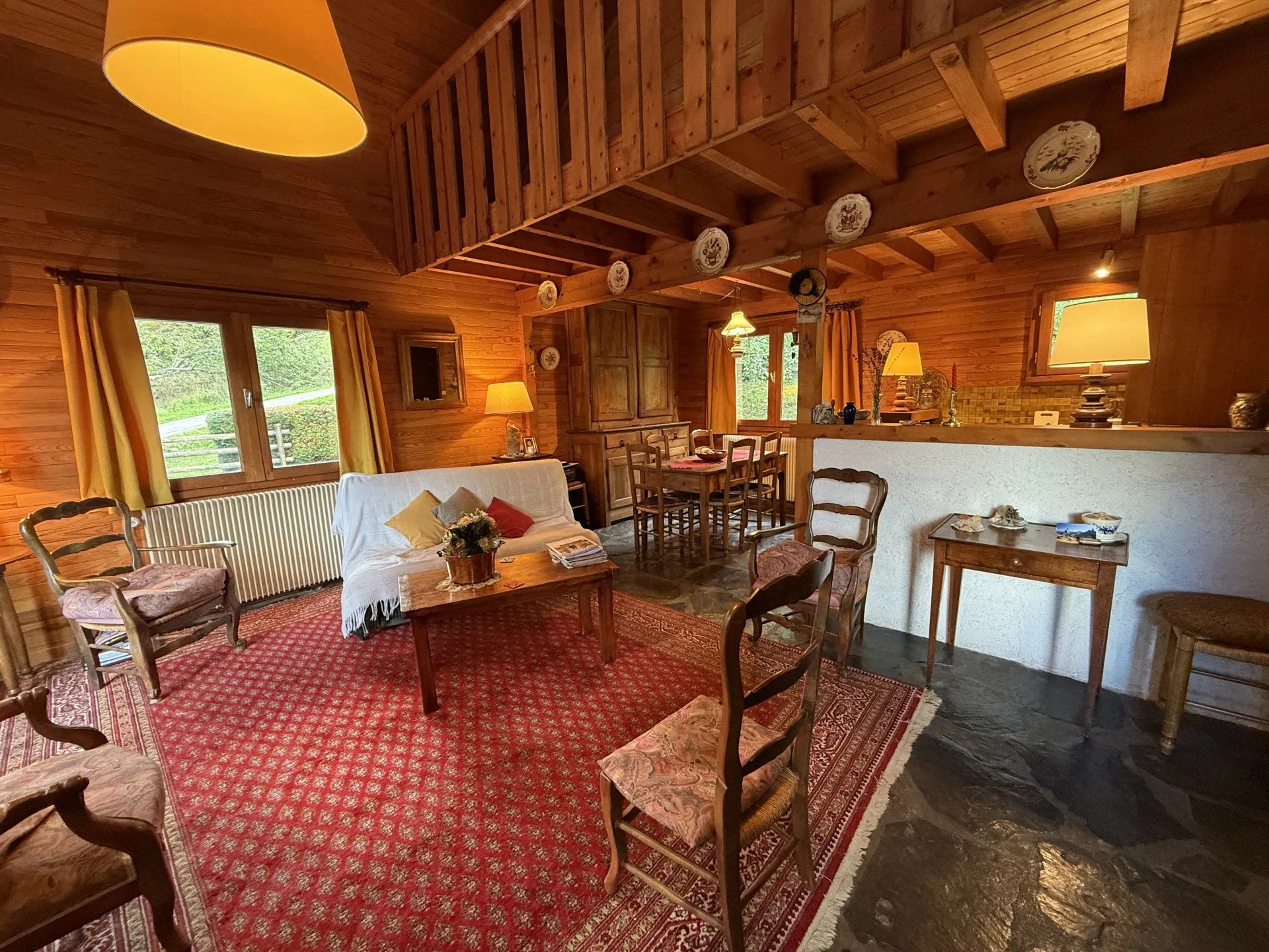 chalet 5 Rooms for sale on Les Allues (73550)