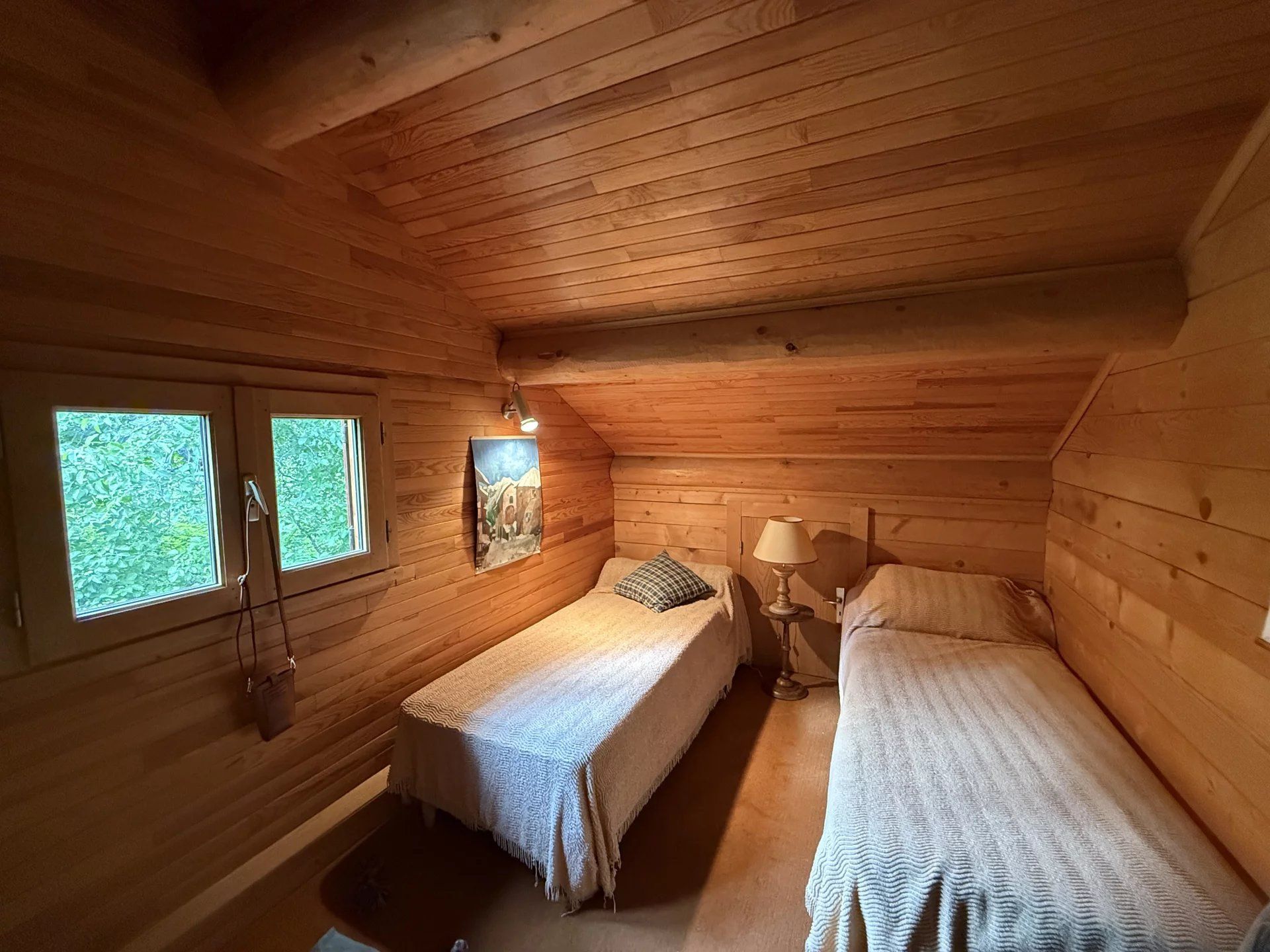 chalet 6 Rooms for sale on Les Allues (73550) Sale Chalet Les Allues 6 Rooms 120 m²