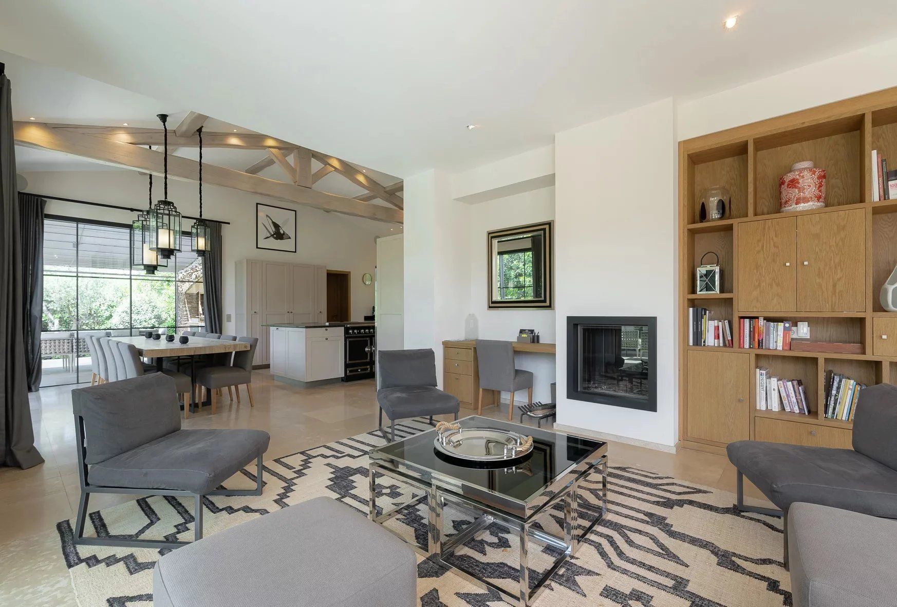 villa 7 Rooms for seasonal rent on Saint-Tropez (83990)