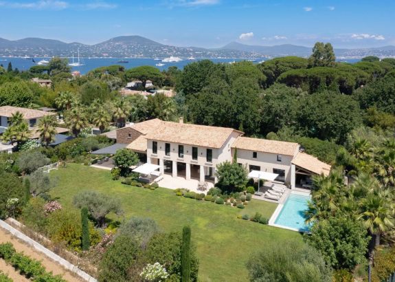 Rental Villa Saint-Tropez 7&nbsp;Rooms 350&nbsp;m²