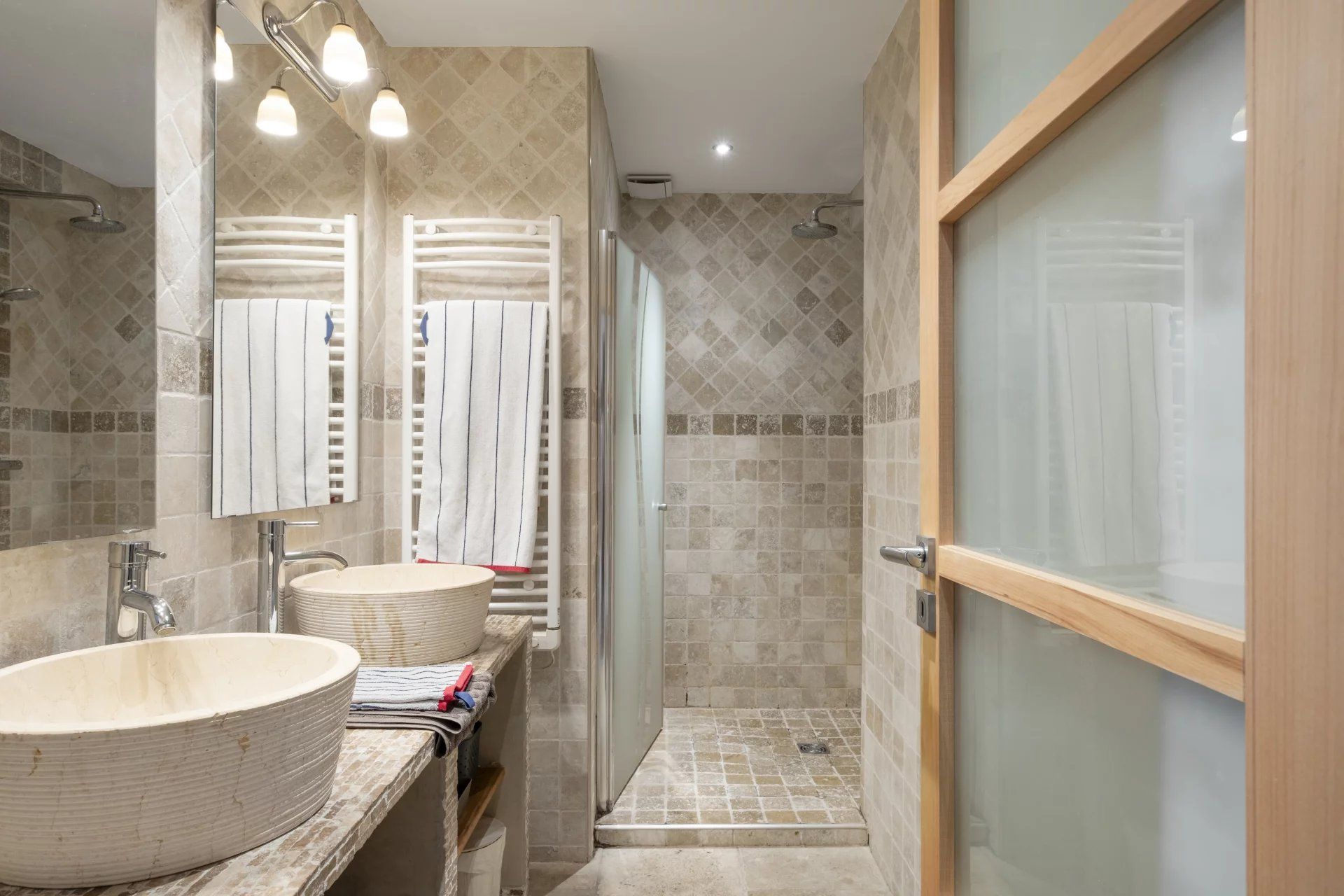 apartment 5 Rooms for sale on Cannes (06400)