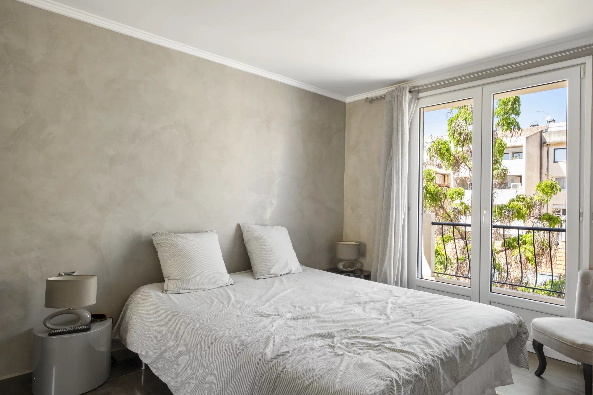 apartment 5 Rooms for sale on Cannes (06400)