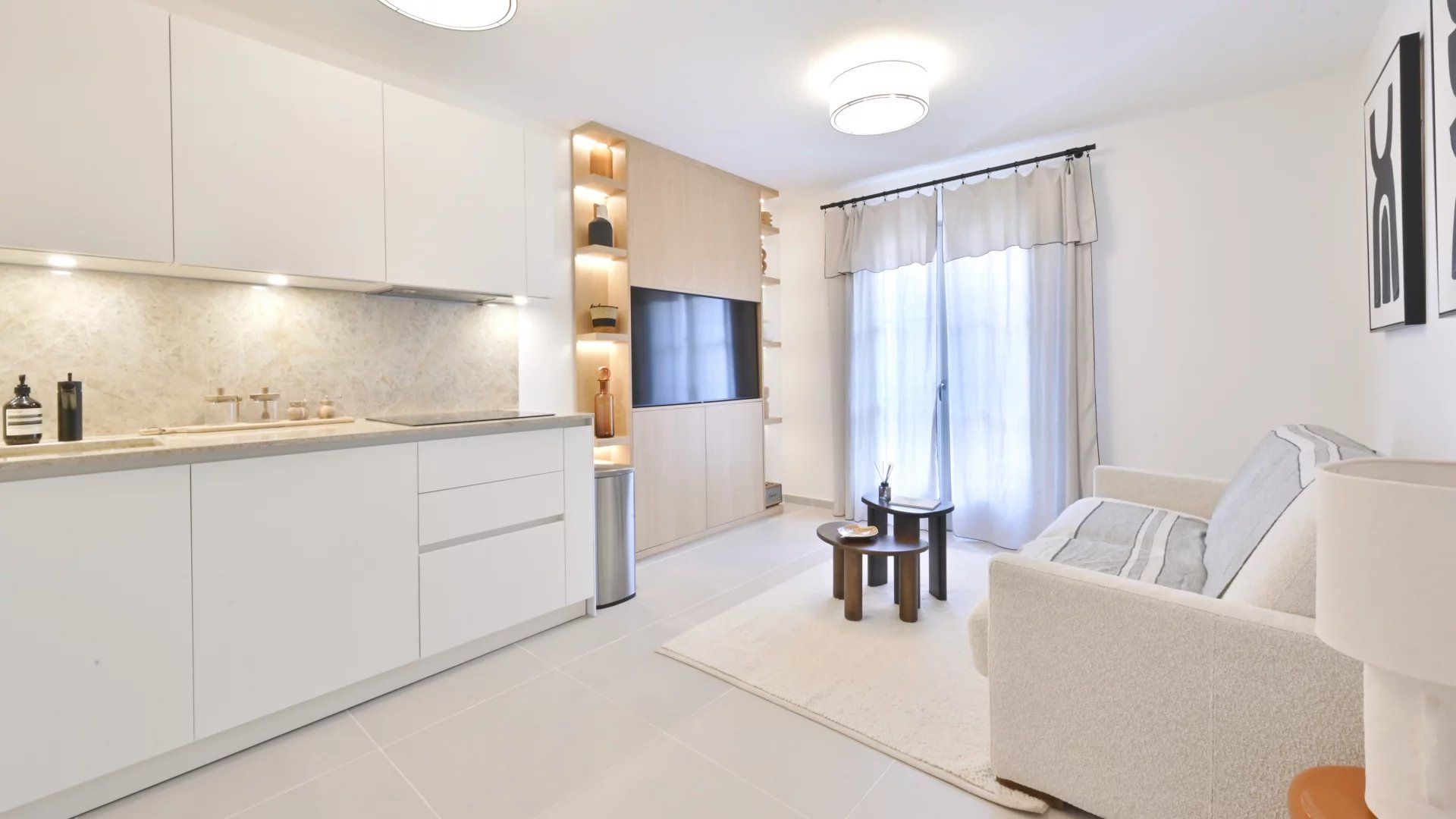 apartment 2 Rooms for seasonal rent on Saint-Tropez (83990)