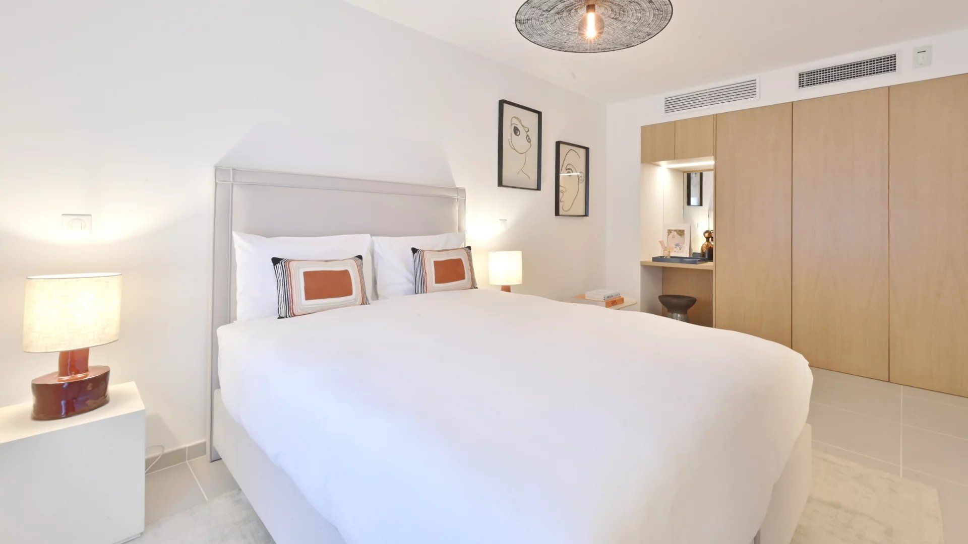 apartment 2 Rooms for seasonal rent on Saint-Tropez (83990)