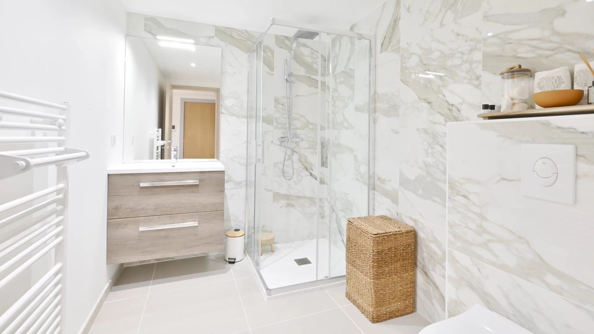 apartment 2 Rooms for seasonal rent on Saint-Tropez (83990)