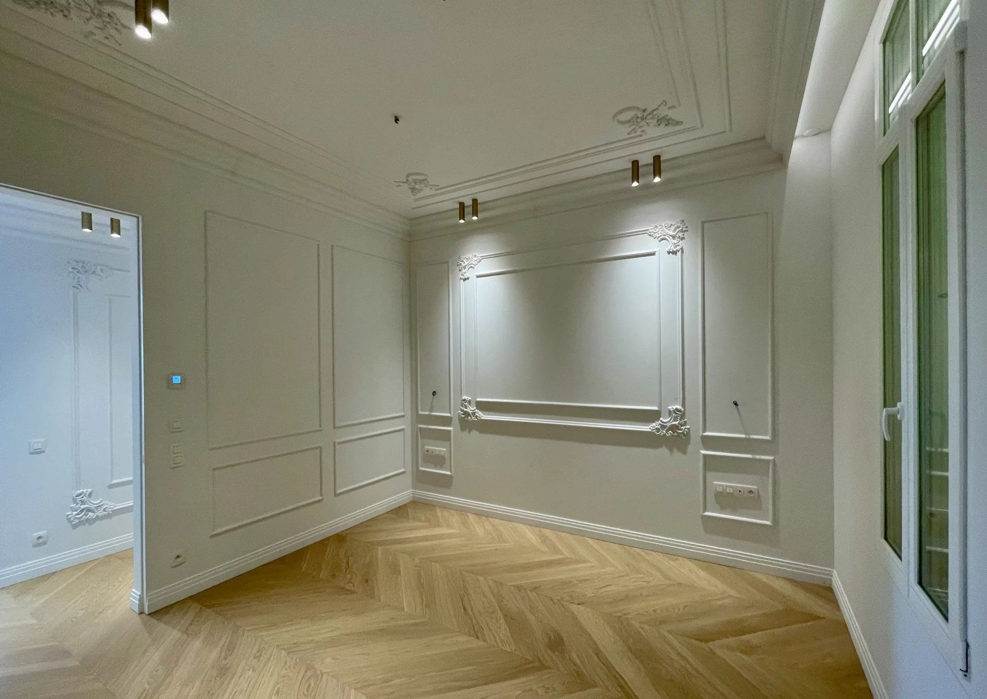 apartment 5 Rooms for sale on Cap-d'Ail (06320)