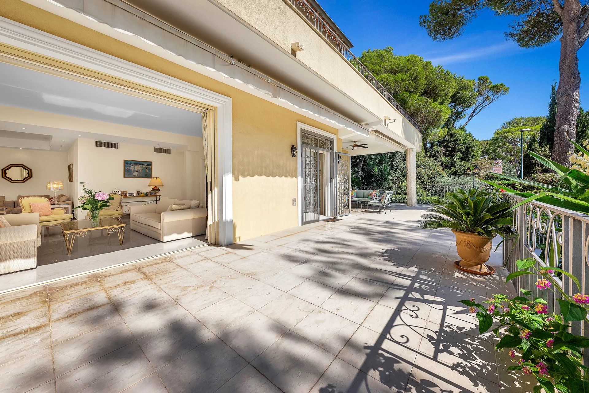 Vente Villa Saint-Jean-Cap-Ferrat 8 Pièces 250 m²
