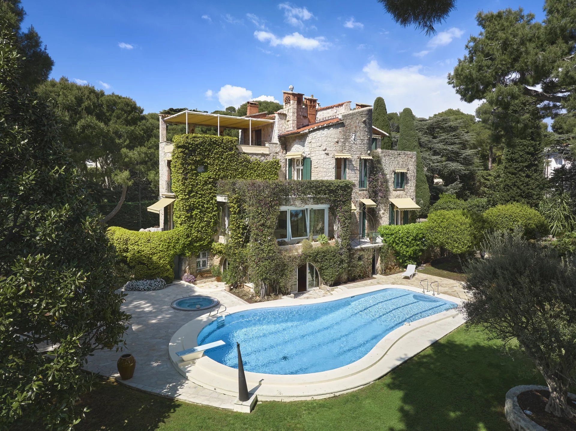 Sale Villa Saint-Jean-Cap-Ferrat 10 Rooms 622 m²
