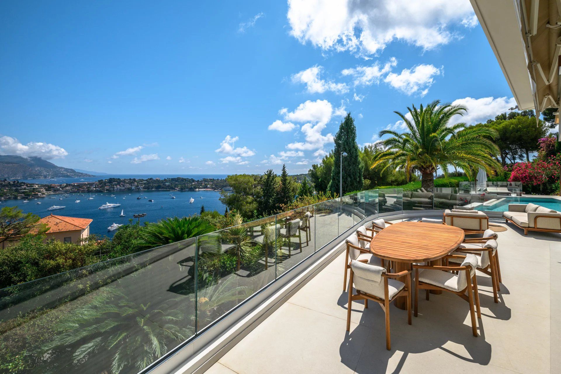 villa 5 Rooms for sale on Nice (06300) Sale Villa Nice 5 Rooms 150 m²