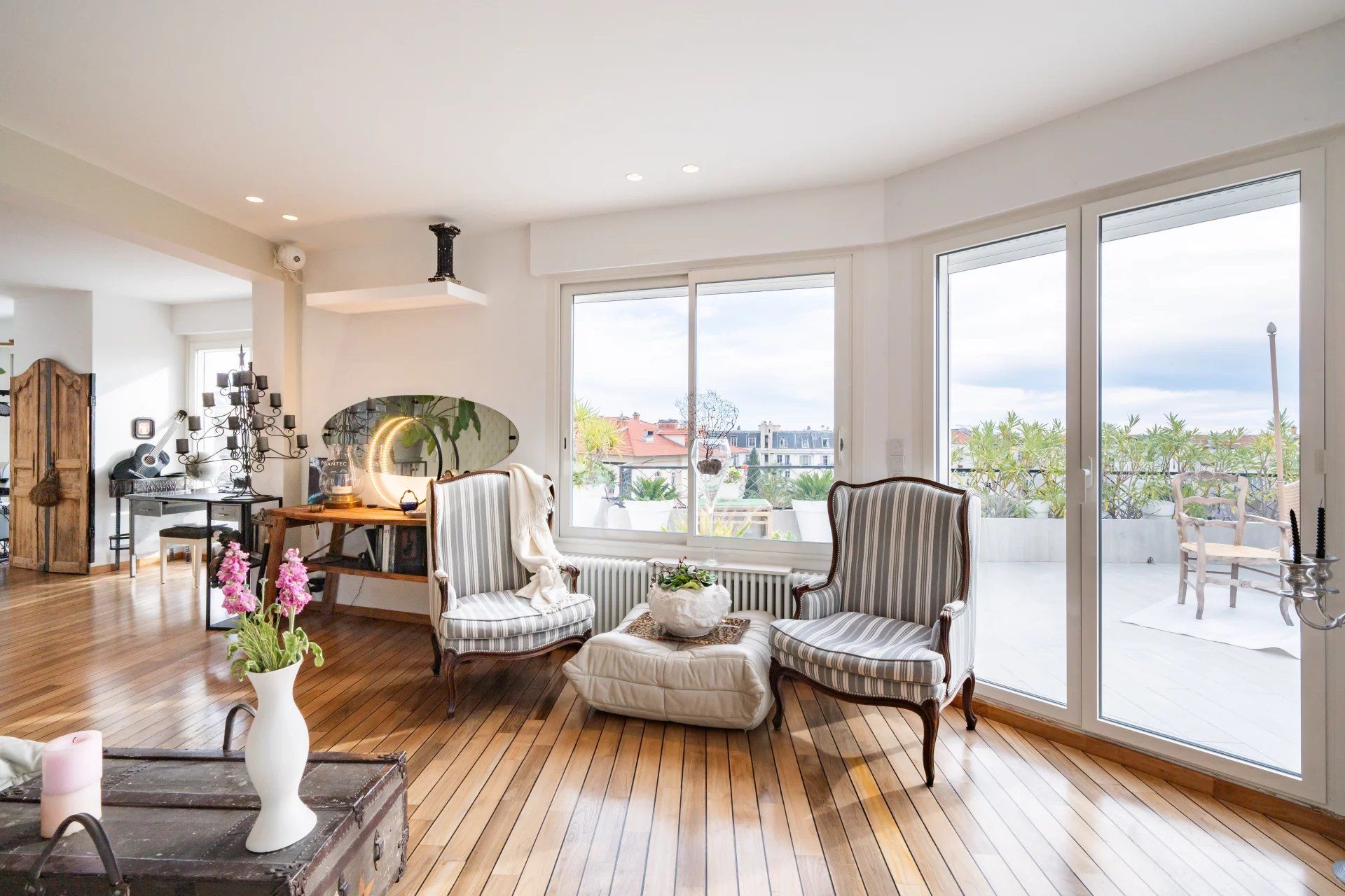 apartment 2 Rooms for sale on Nice (06000)