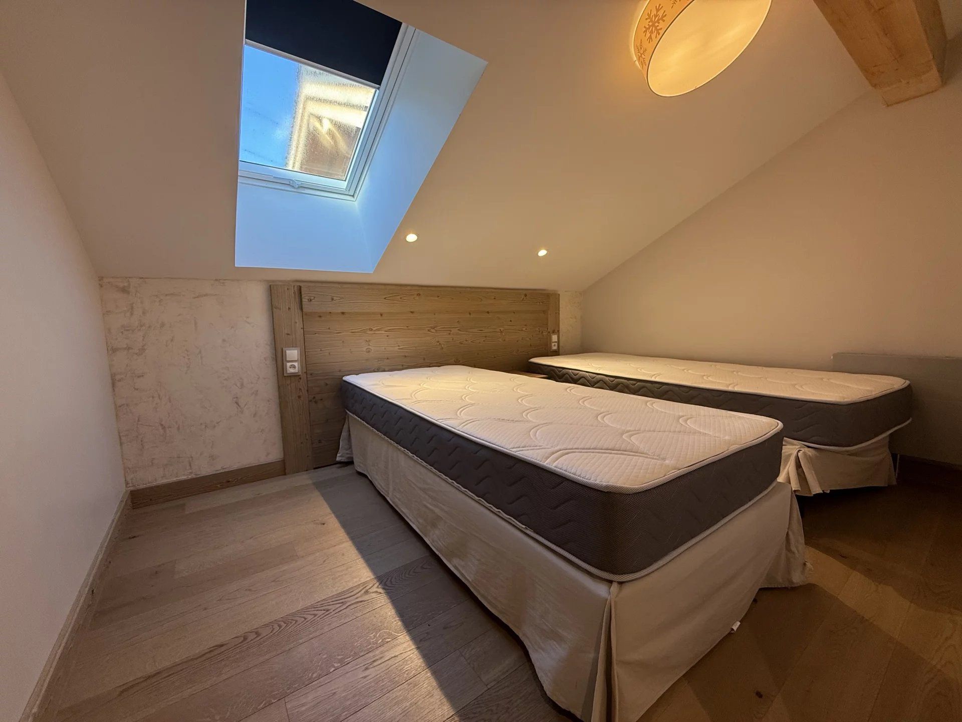 apartment 4 Rooms for sale on Méribel (73550)