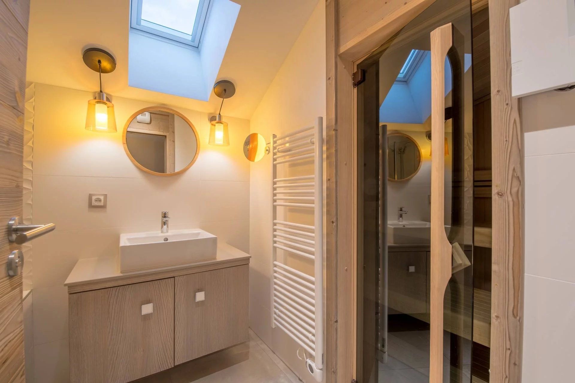 apartment 4 Rooms for sale on Méribel (73550)