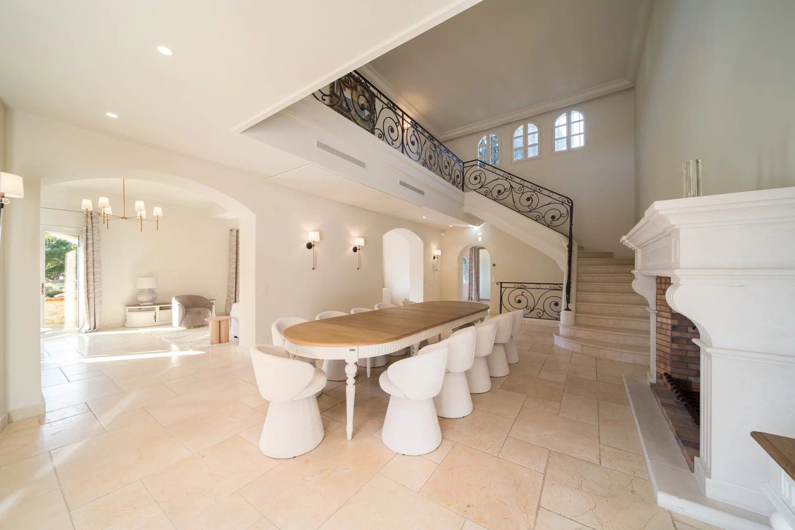 Vente Villa Antibes 6 Pièces 350 m²