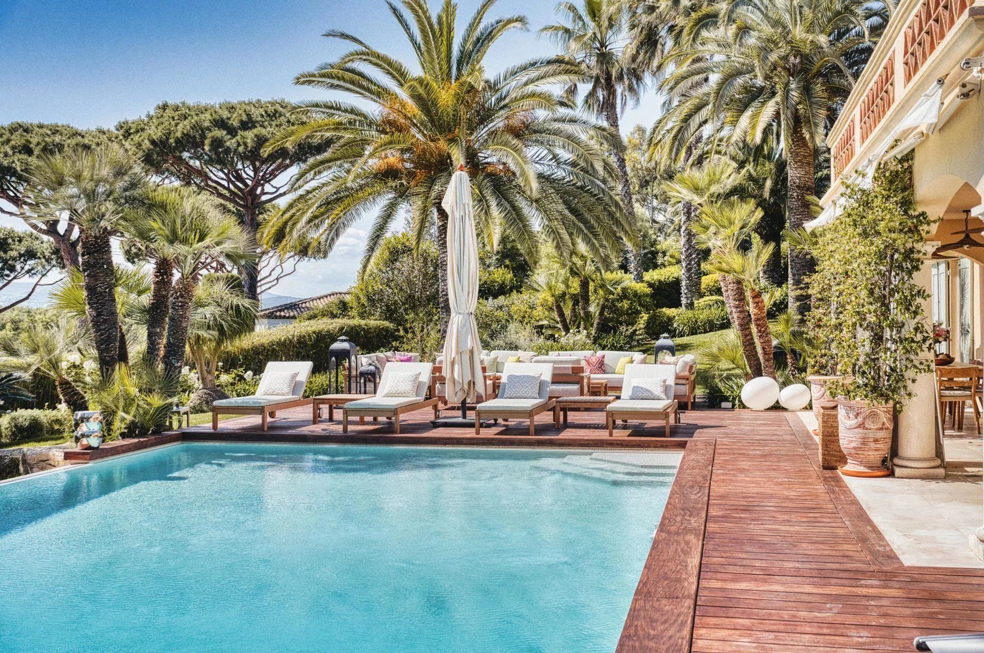villa 7 Pièces en location saisonnière sur Saint-Tropez (83990)