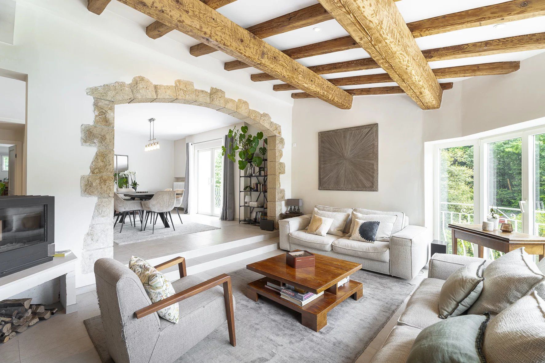 villa 8 Rooms for sale on Vence (06140)