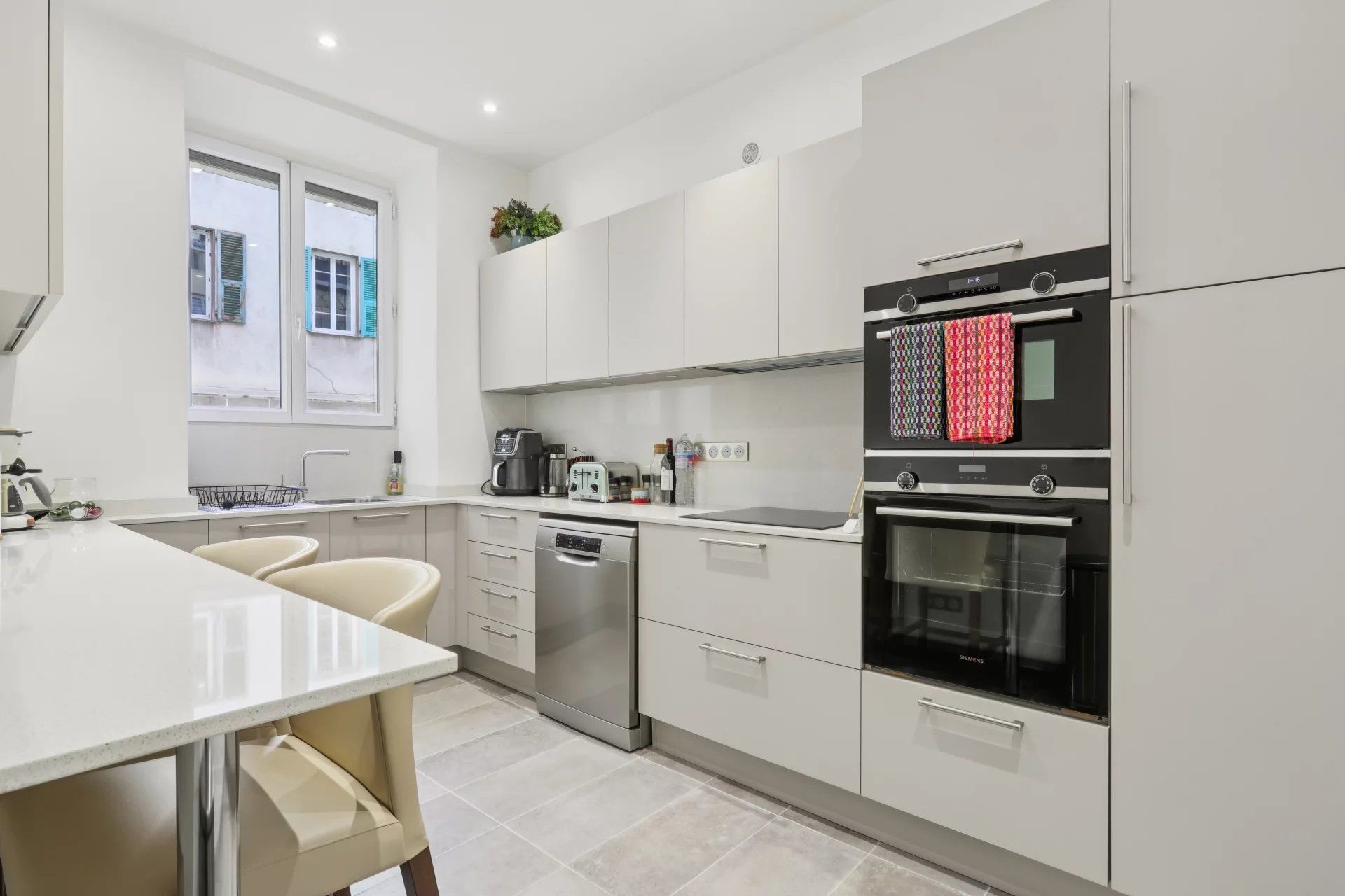 appartement 4 Pièces en vente sur Nice (06000) Vente Appartement Nice 4 Pièces 110.47 m²