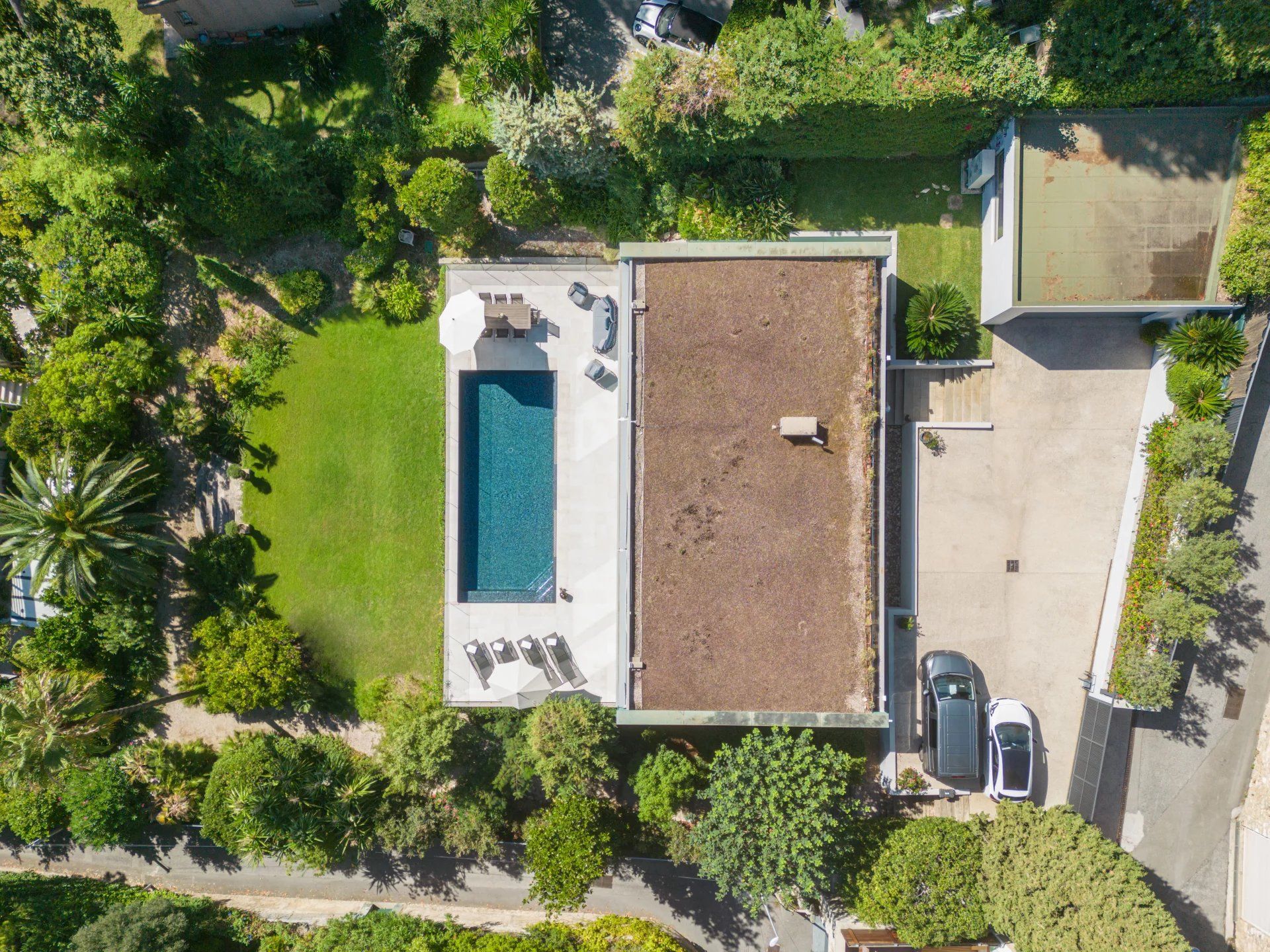 villa 6 Rooms for sale on Èze (06360)