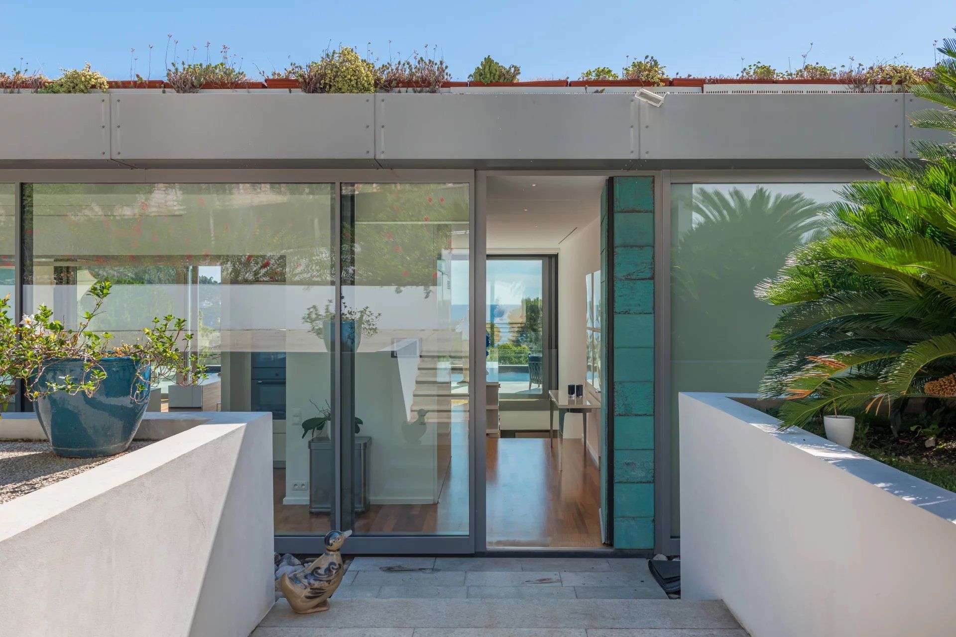 villa 6 Rooms for sale on Èze (06360)