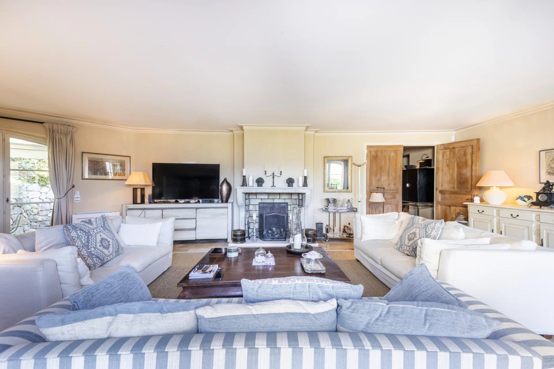 villa 6 Pièces en vente sur Mougins (06250) Vente Villa Mougins 6 Pièces 258 m²