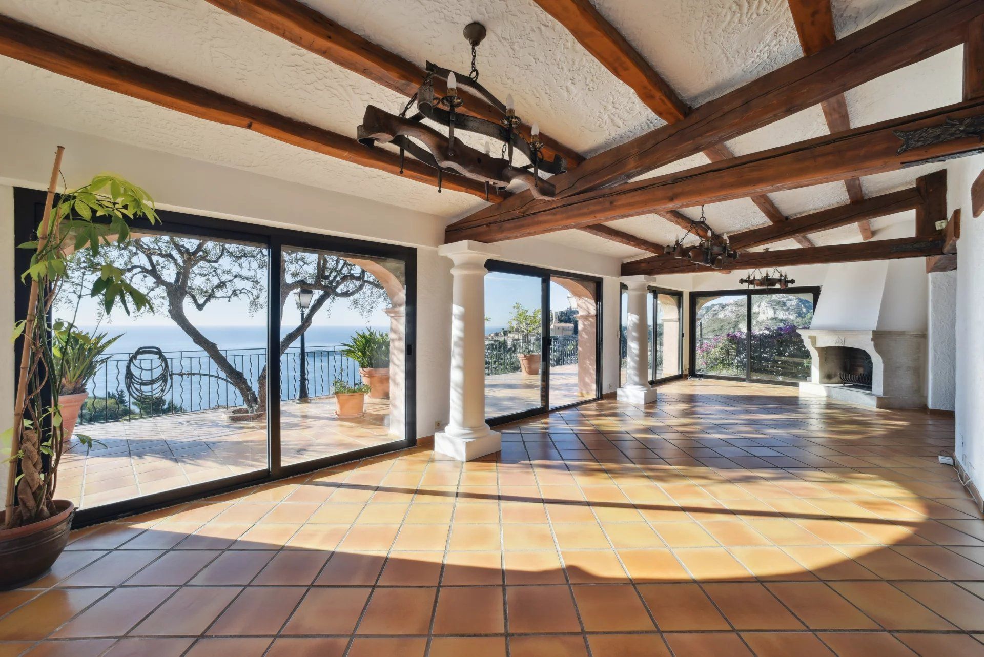 Vente Villa Èze 5 Pièces 175.6 m²