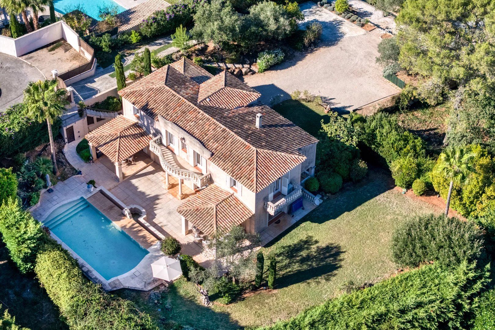 villa 6 Rooms for sale on Biot (06410)