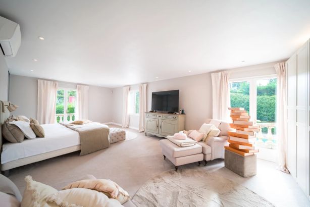 Vente Villa Biot 6&nbsp;Pièces 330&nbsp;m²