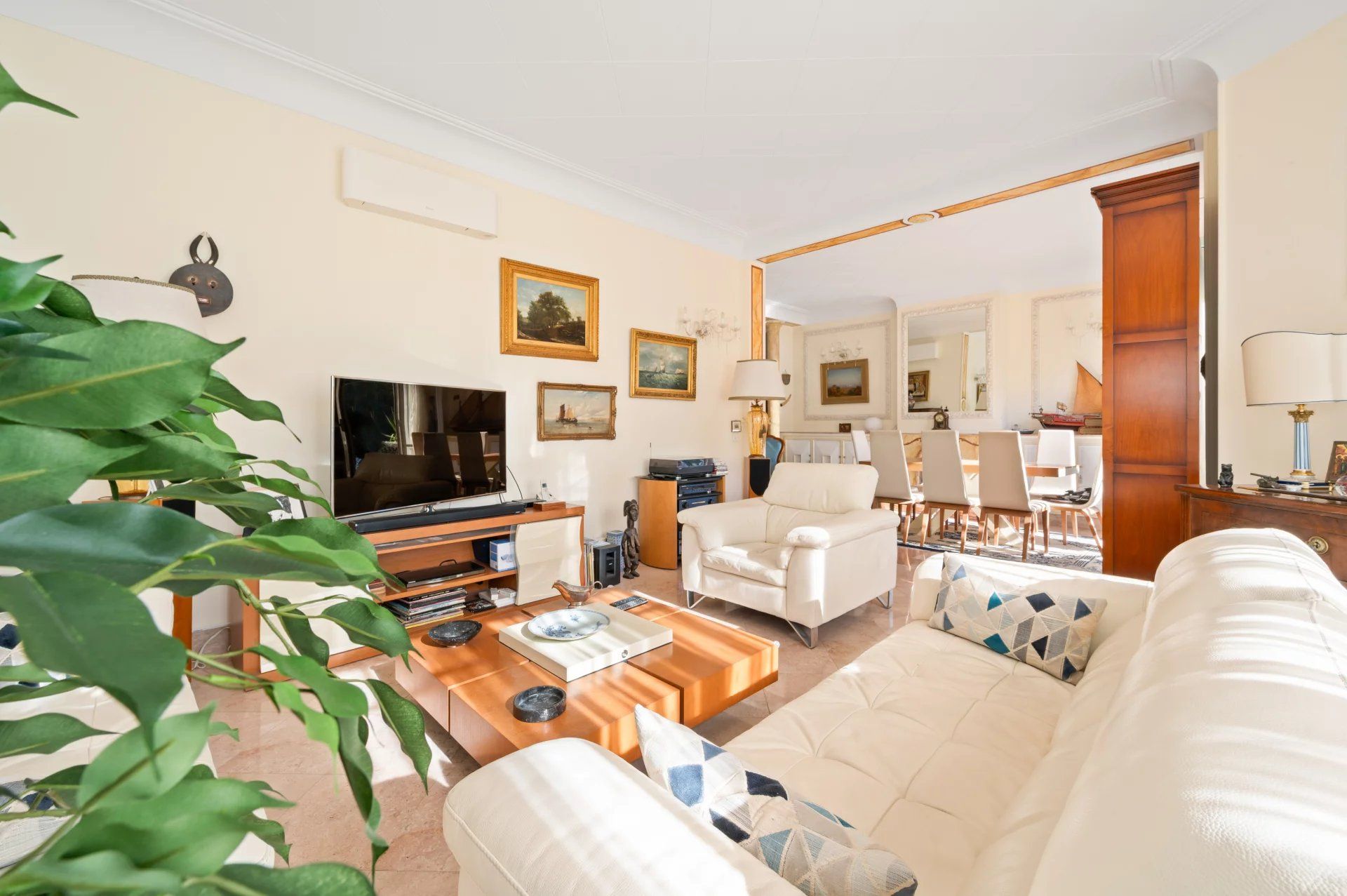 Sale Apartment Nice 130.21 m²