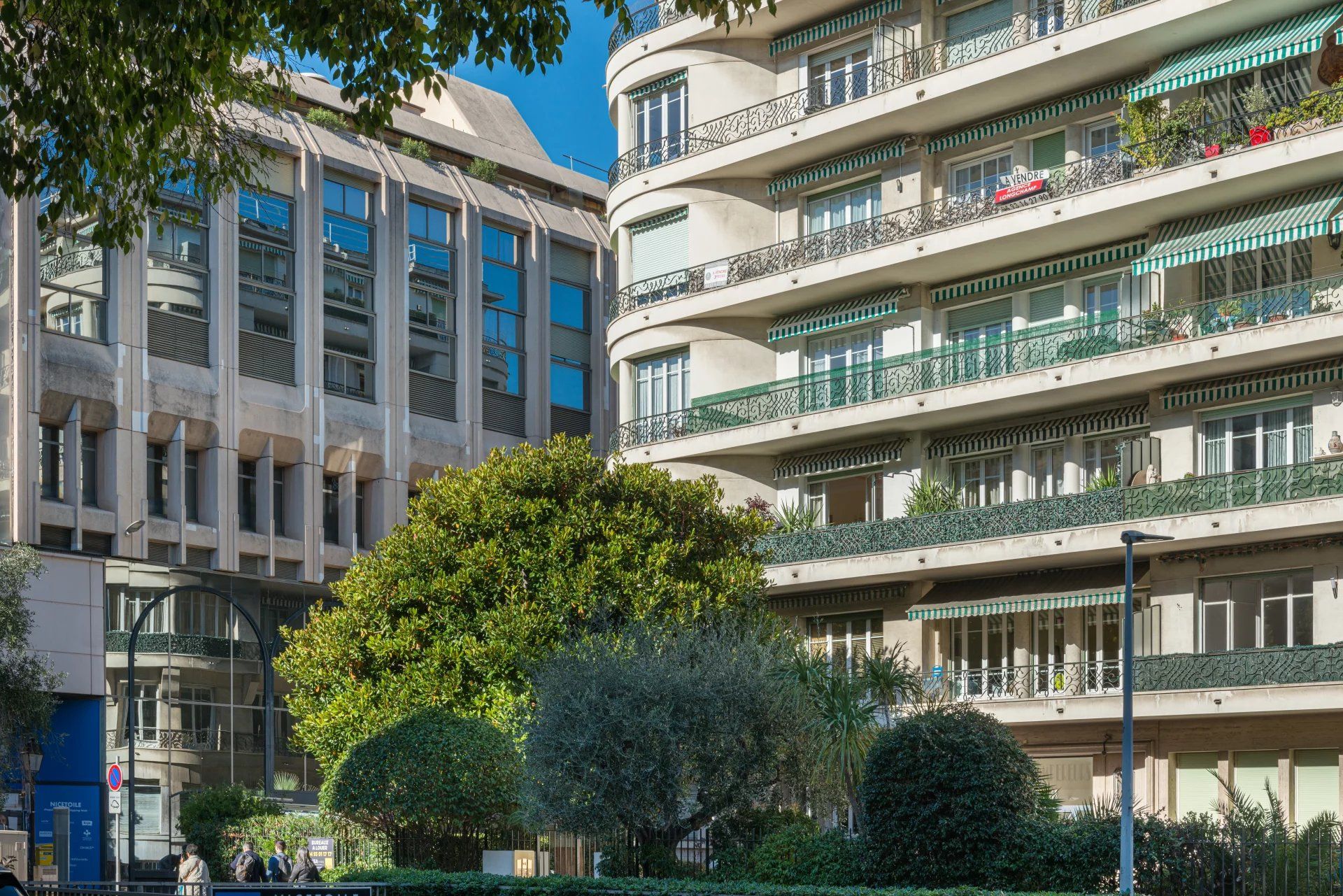 Sale Apartment Nice 3 Rooms 130.21 m²