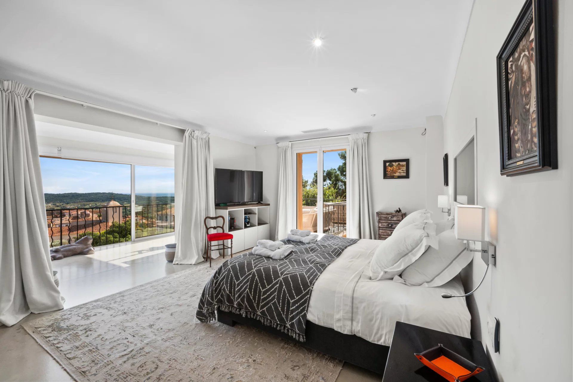 villa 6 Rooms for seasonal rent on Ramatuelle (83350)