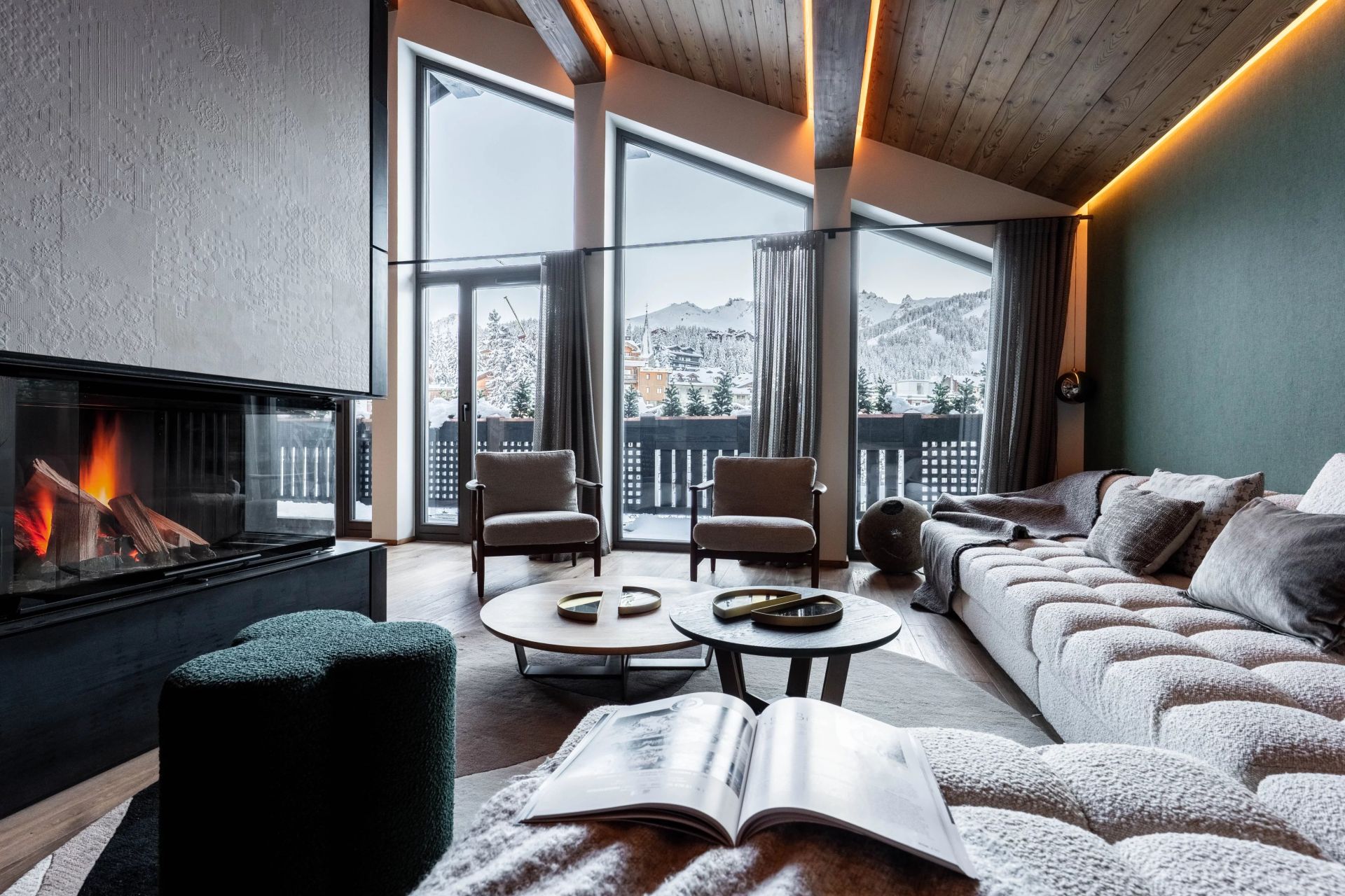 apartment 6 Rooms for seasonal rent on Courchevel (73120)